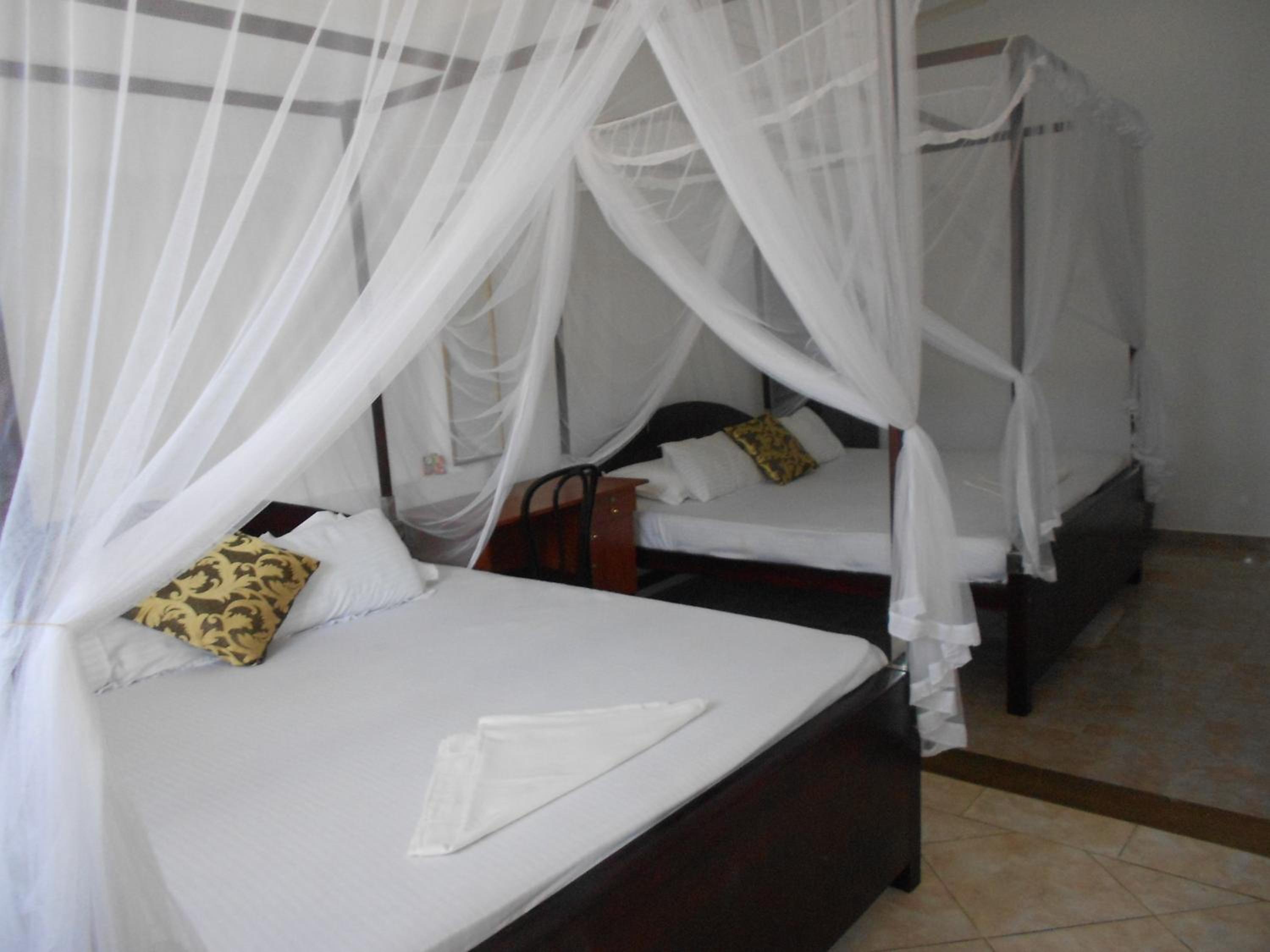Standard Quadruple Room with 2 King Beds photo 3