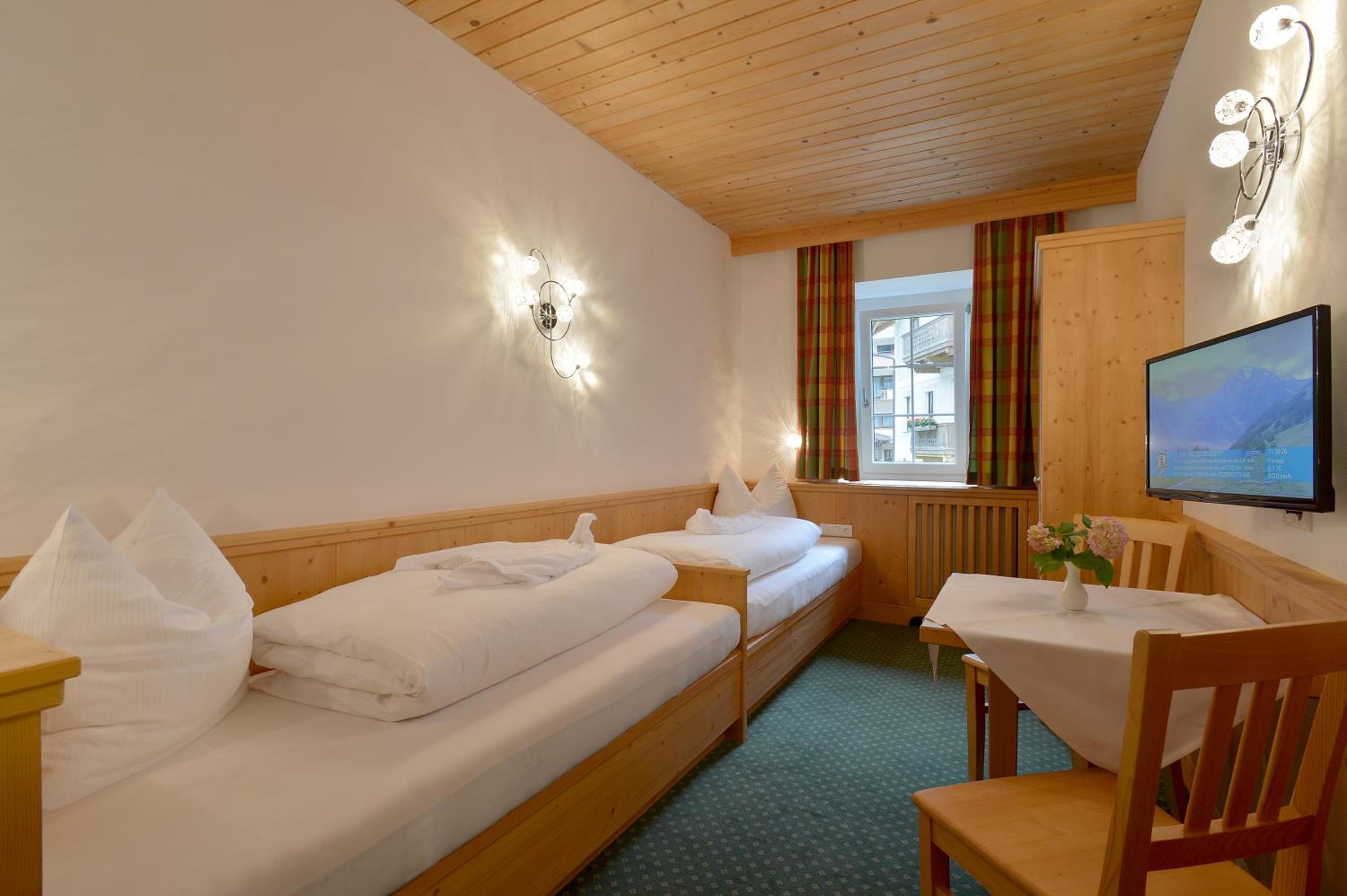 Twin Room - separate beds photo 1