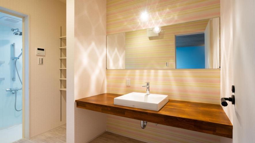 Quadruple Room with Mountain View - Photo 5
