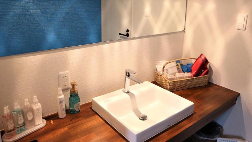 Quadruple Room with Mountain View - Photo 4