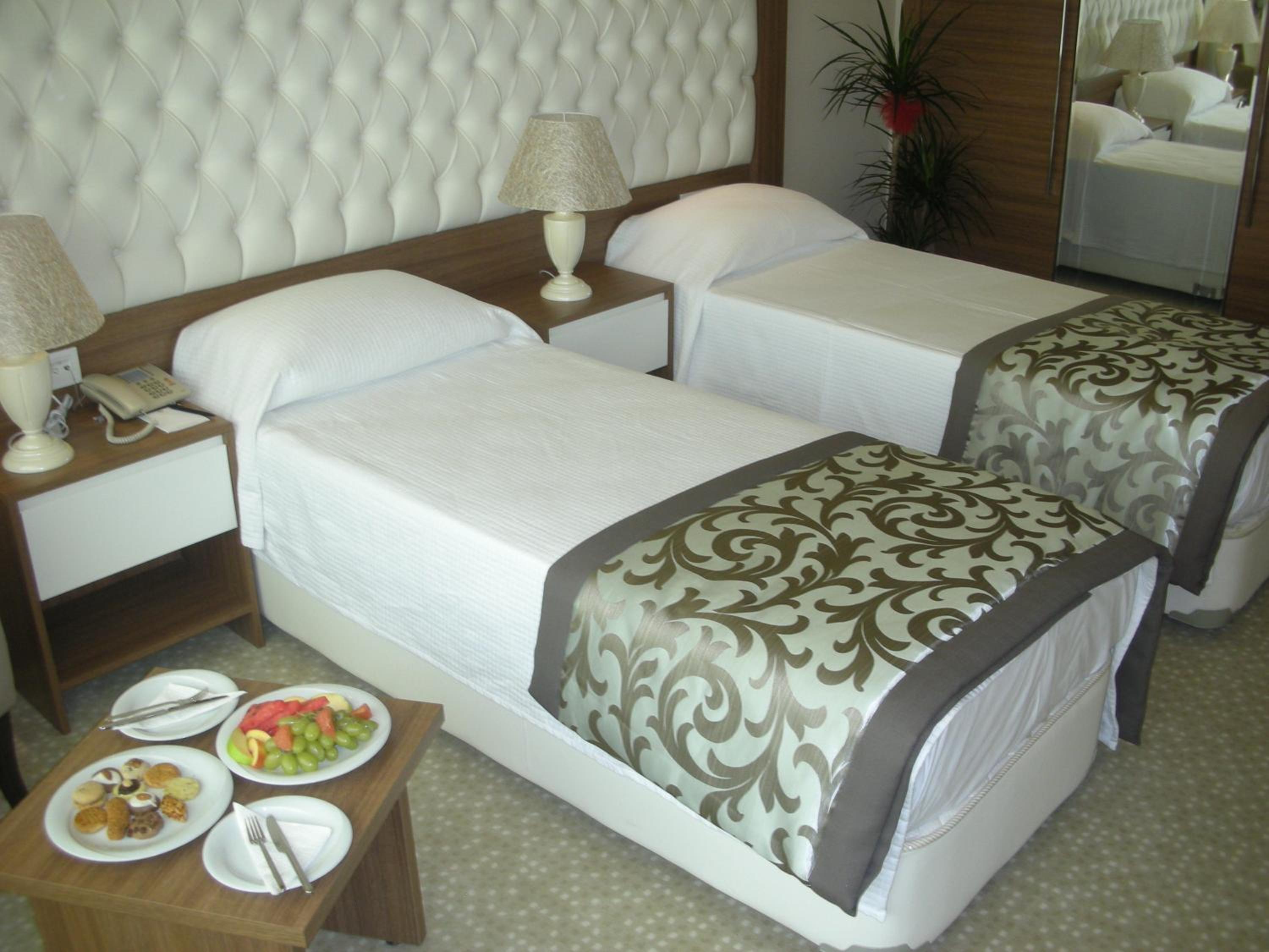 Twin Room - Photo 8