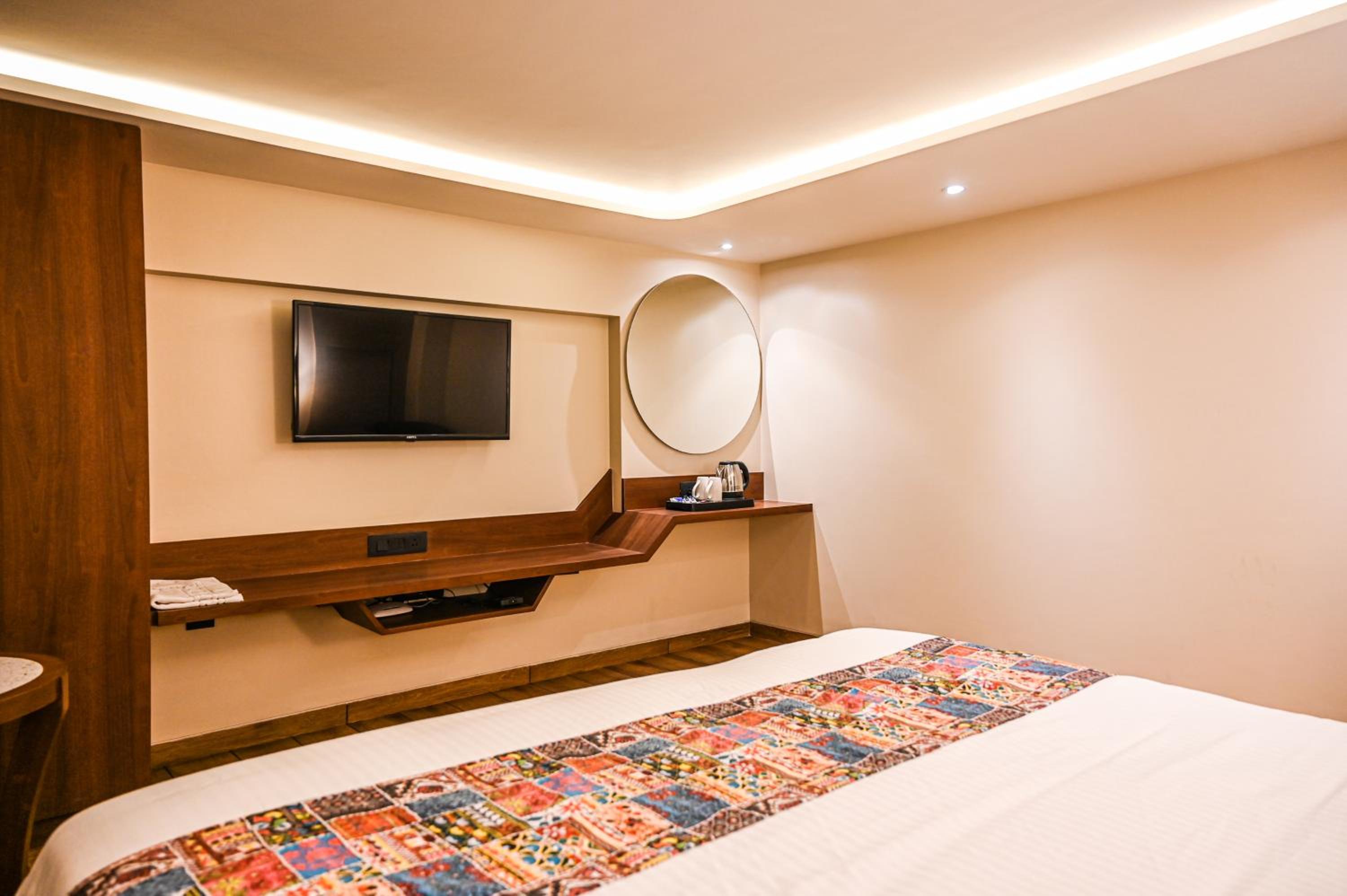 Large Double Room photo 2