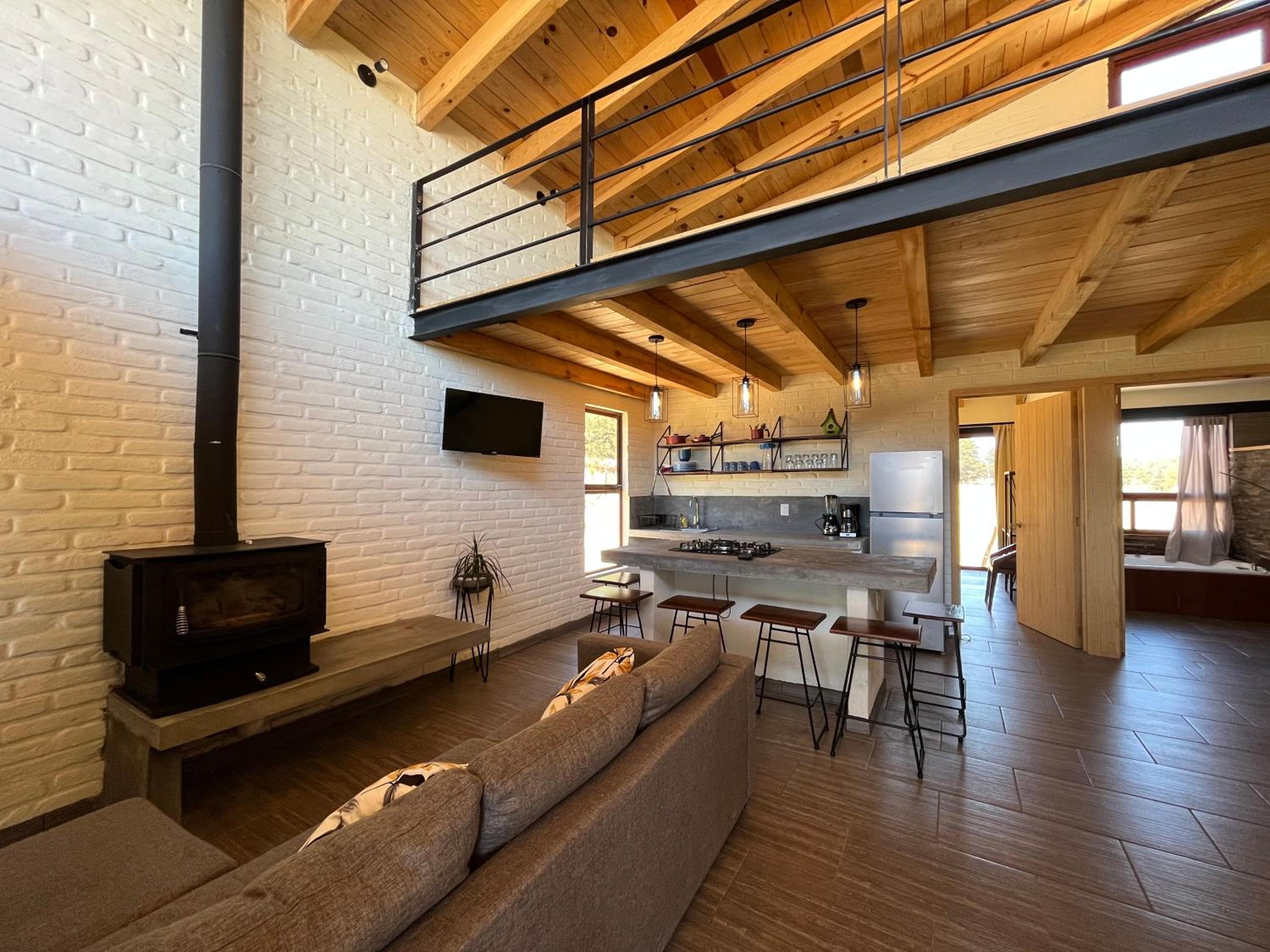 Two-Bedroom House - Photo 16