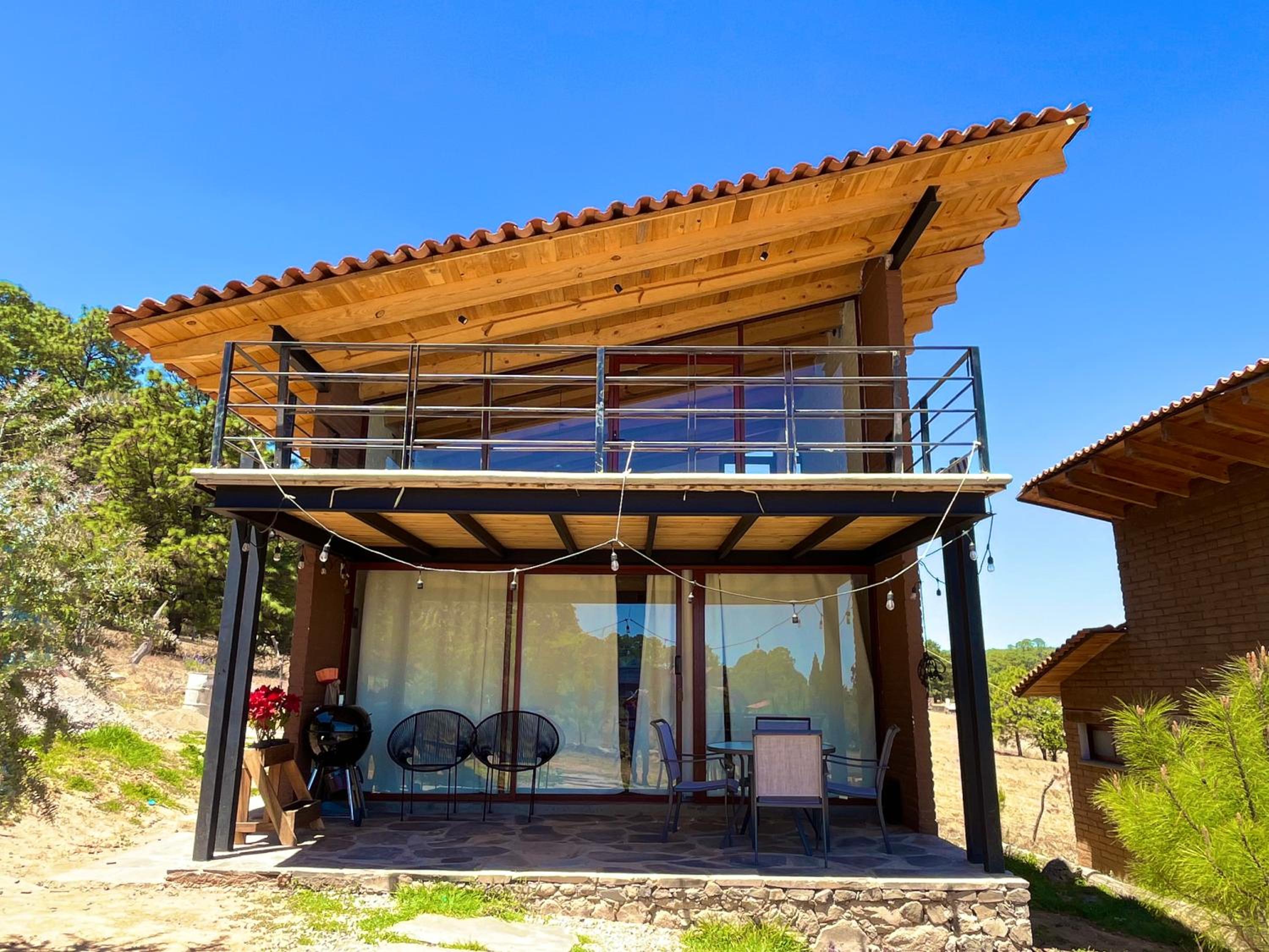 Two-Bedroom House - Photo 2
