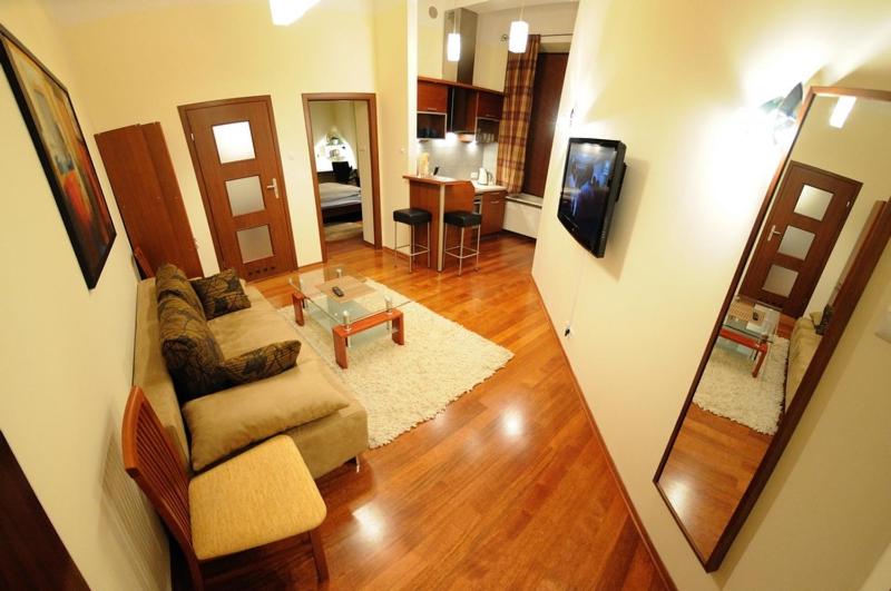 One-Bedroom Apartment - Photo 1