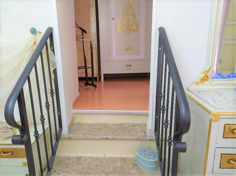 One-Bedroom House - Photo 24