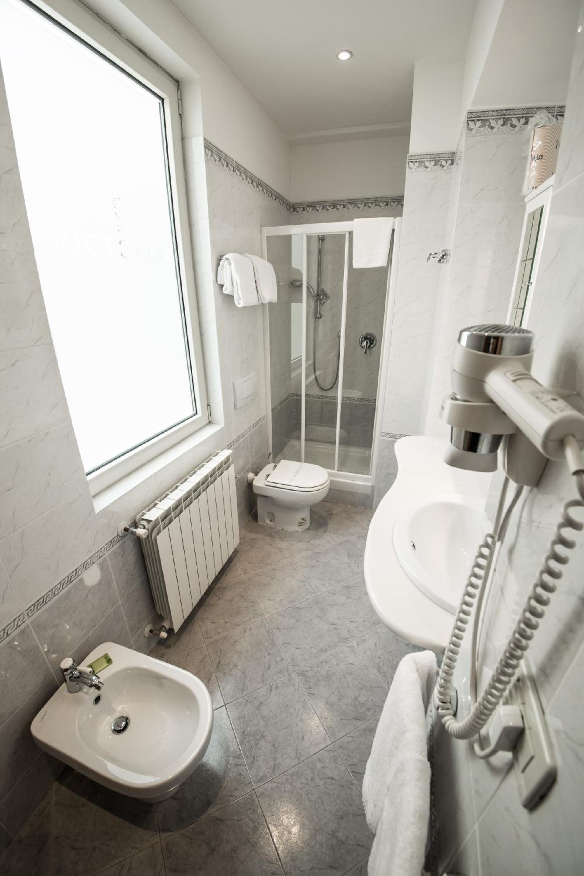 One-Bedroom Apartment - Photo 8
