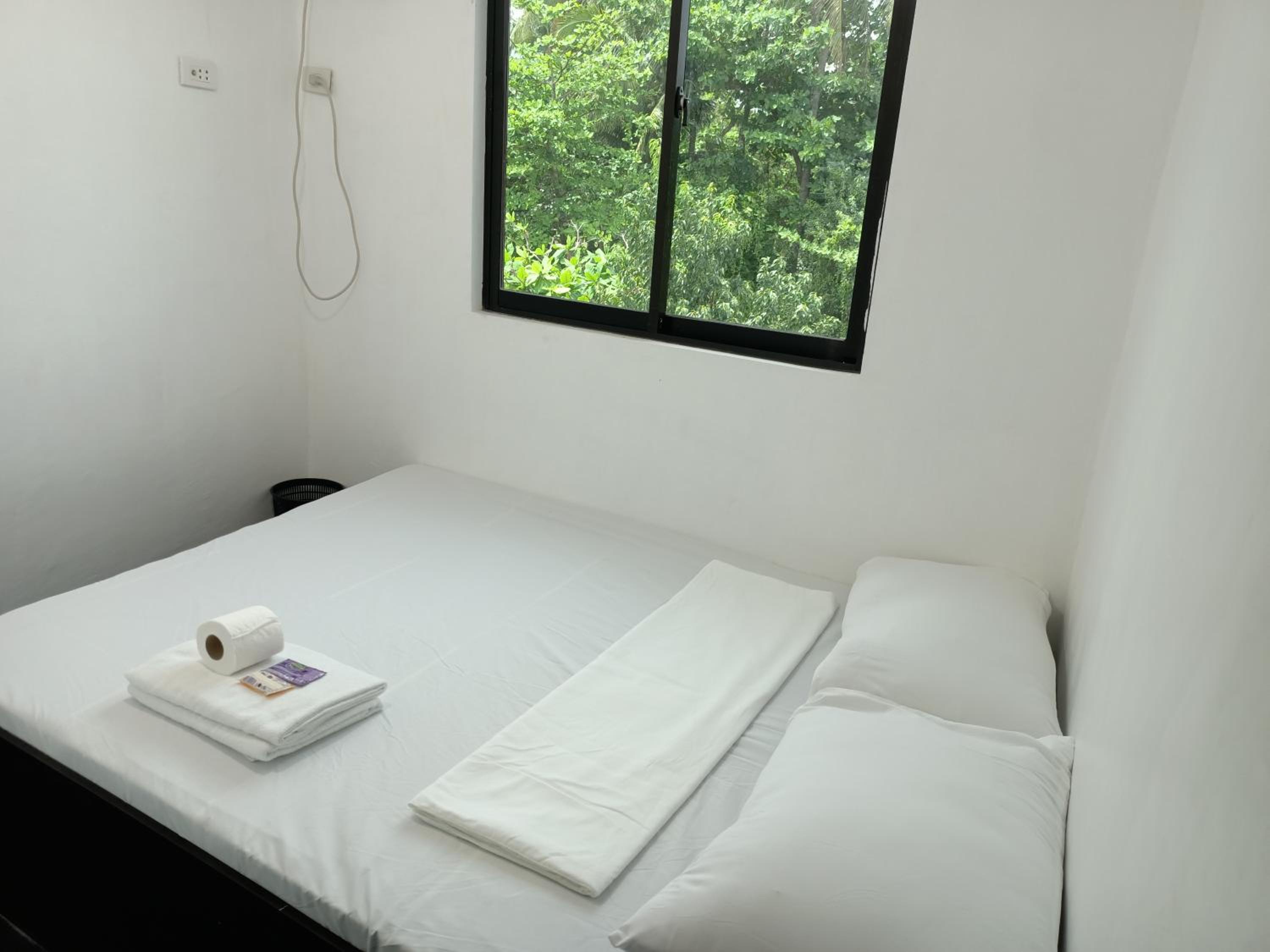 Double Room - Photo 4