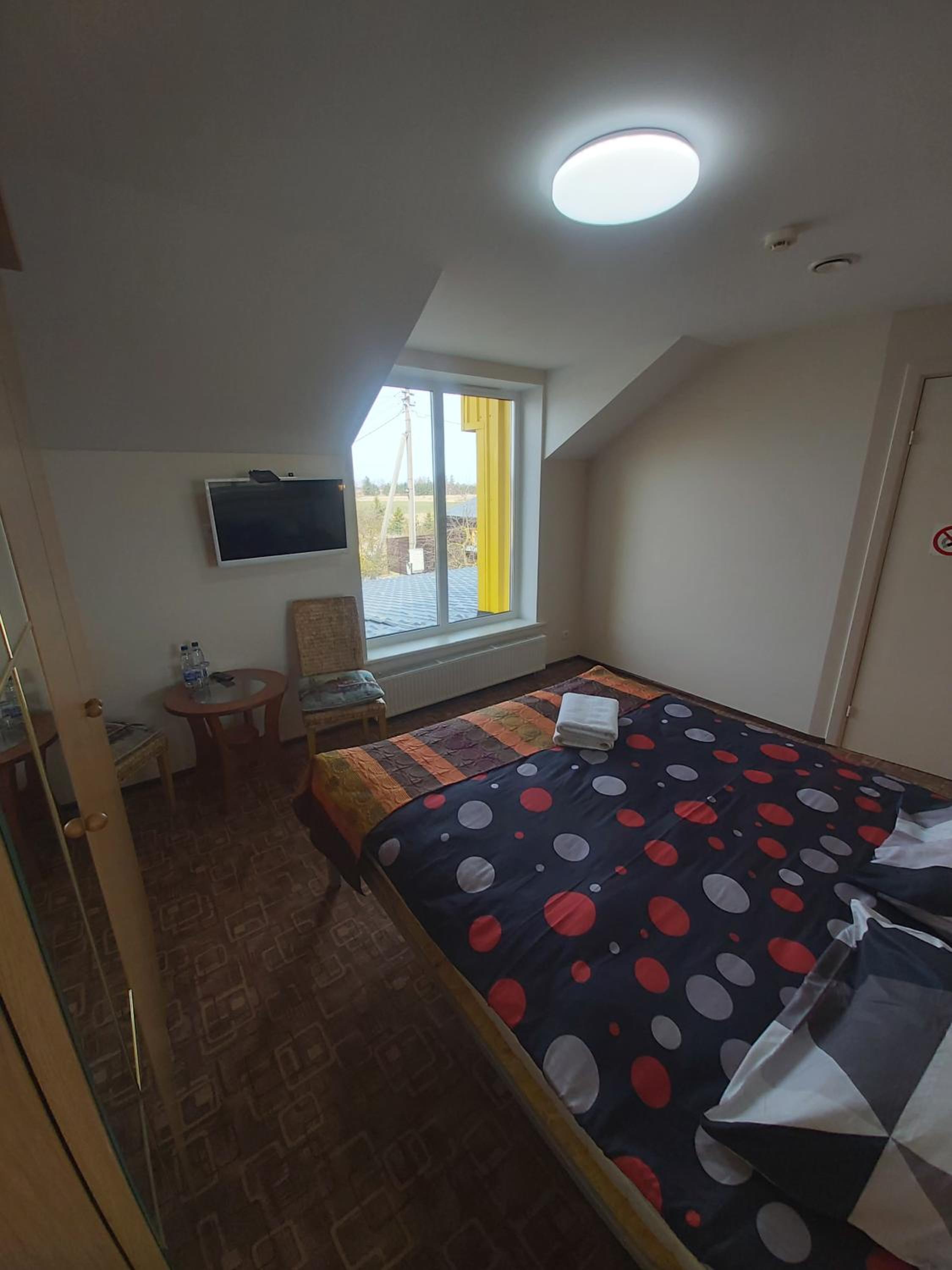 Double Room - Photo 7