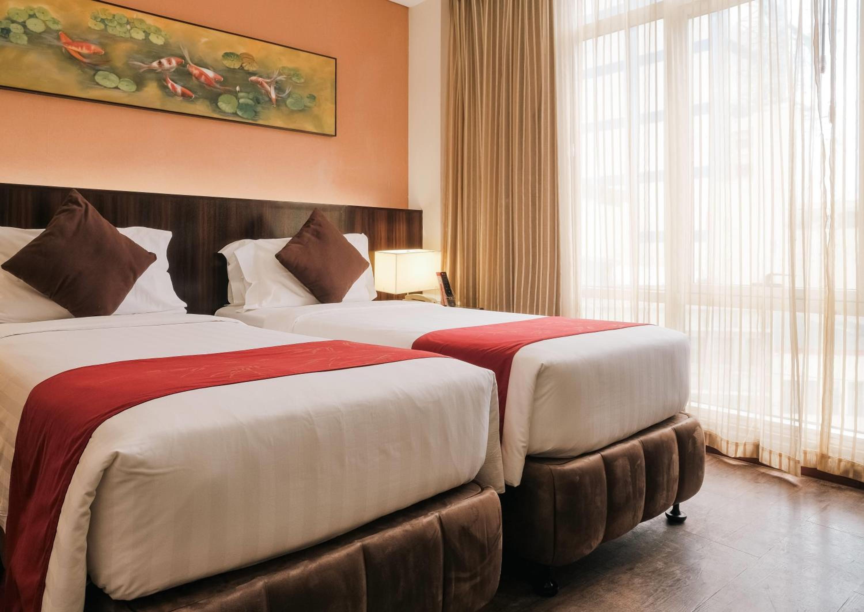 Deluxe Twin Room with Two Single Beds