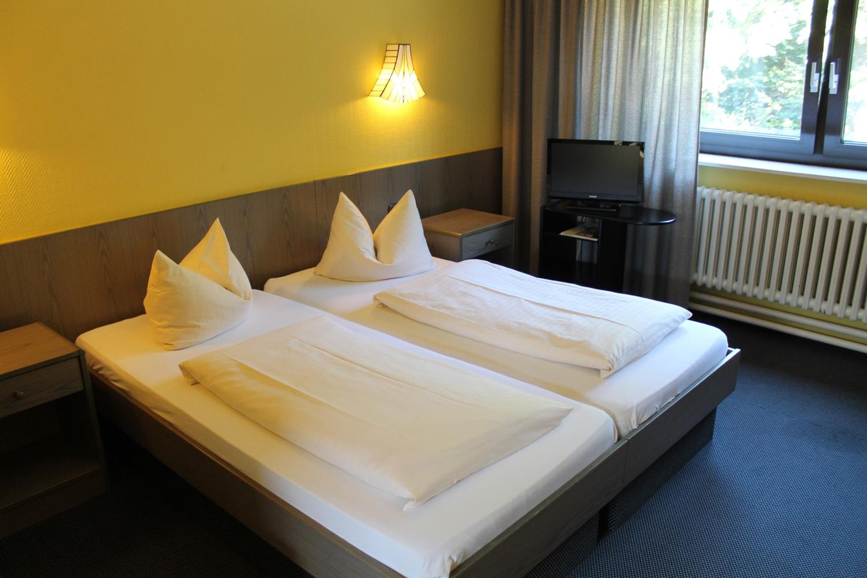 Standard Double Room photo 2