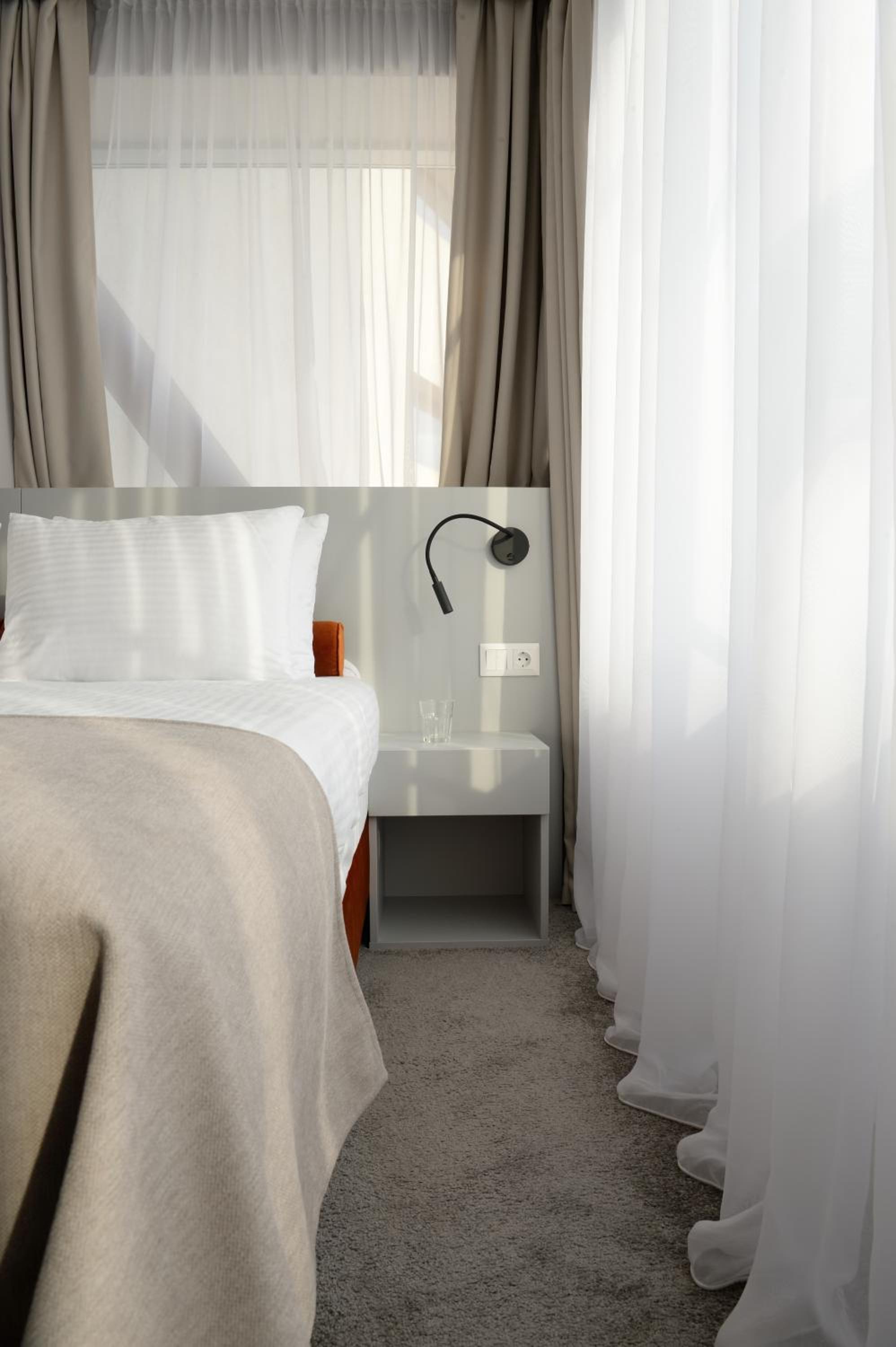 Double Room - Photo 2