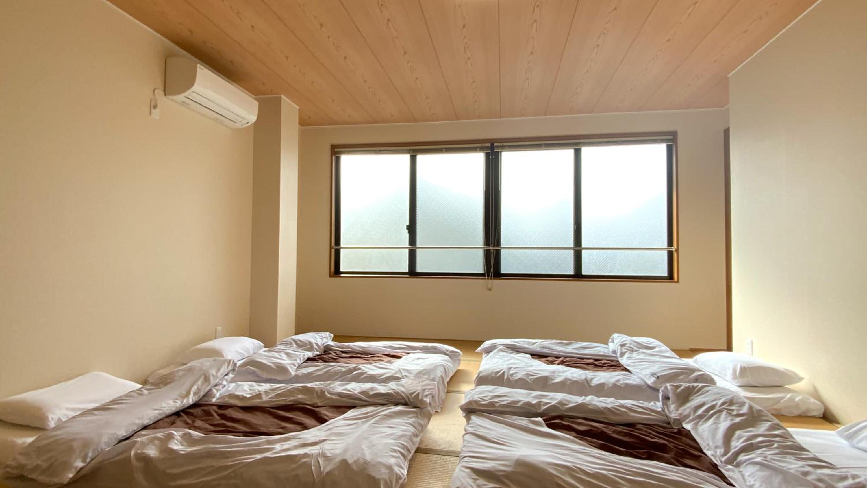 Japanese-Style Deluxe Room with Shared Bathroom photo 3