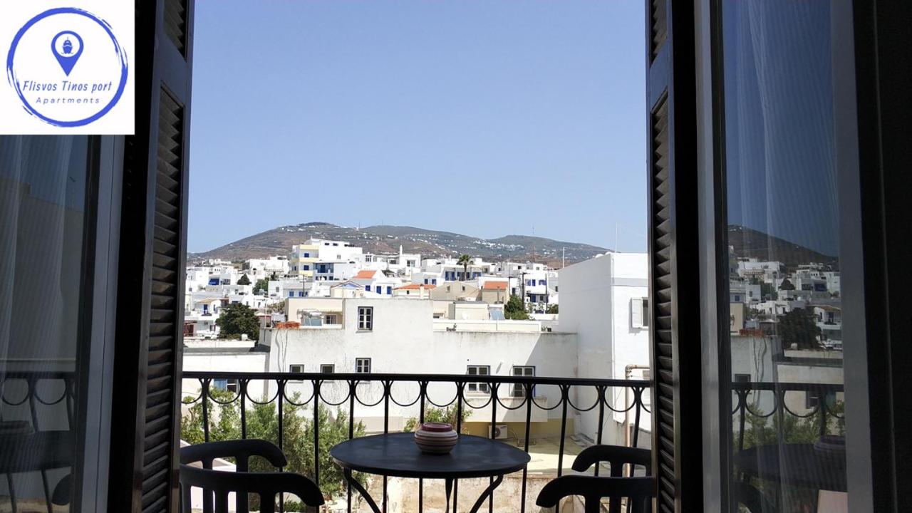 Apartment with Mountain View