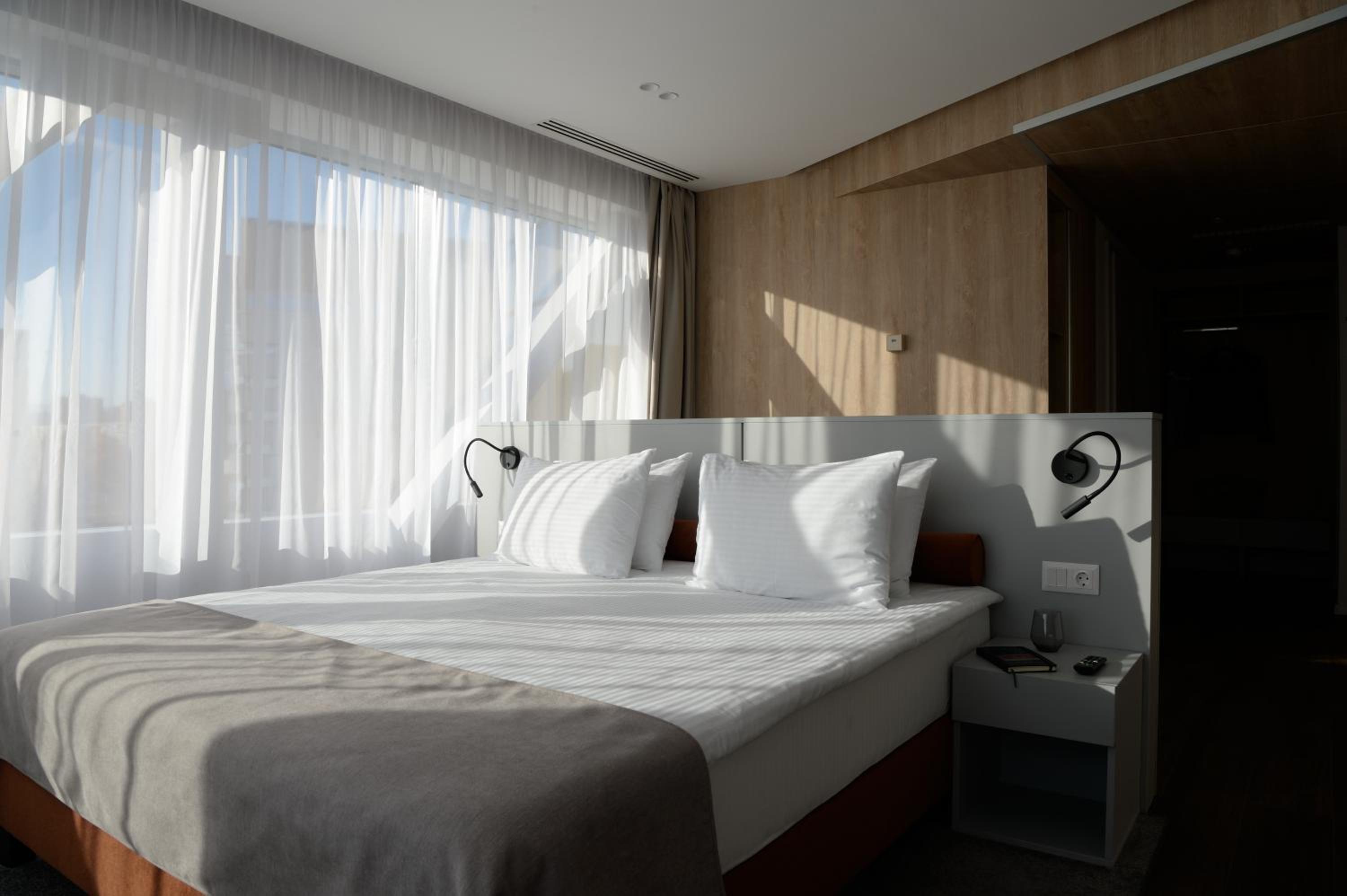 Deluxe Double Room - Photo 1