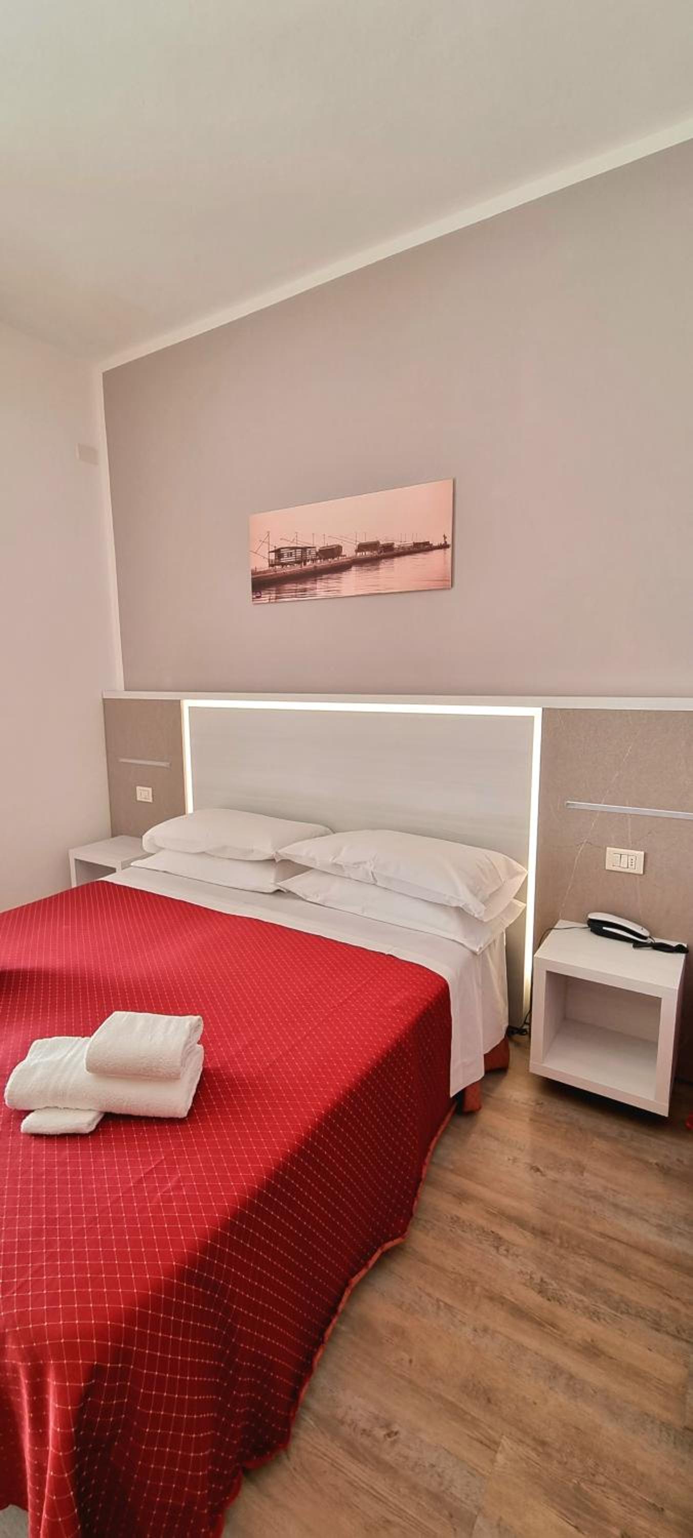 Double Room with Balcony photo 3