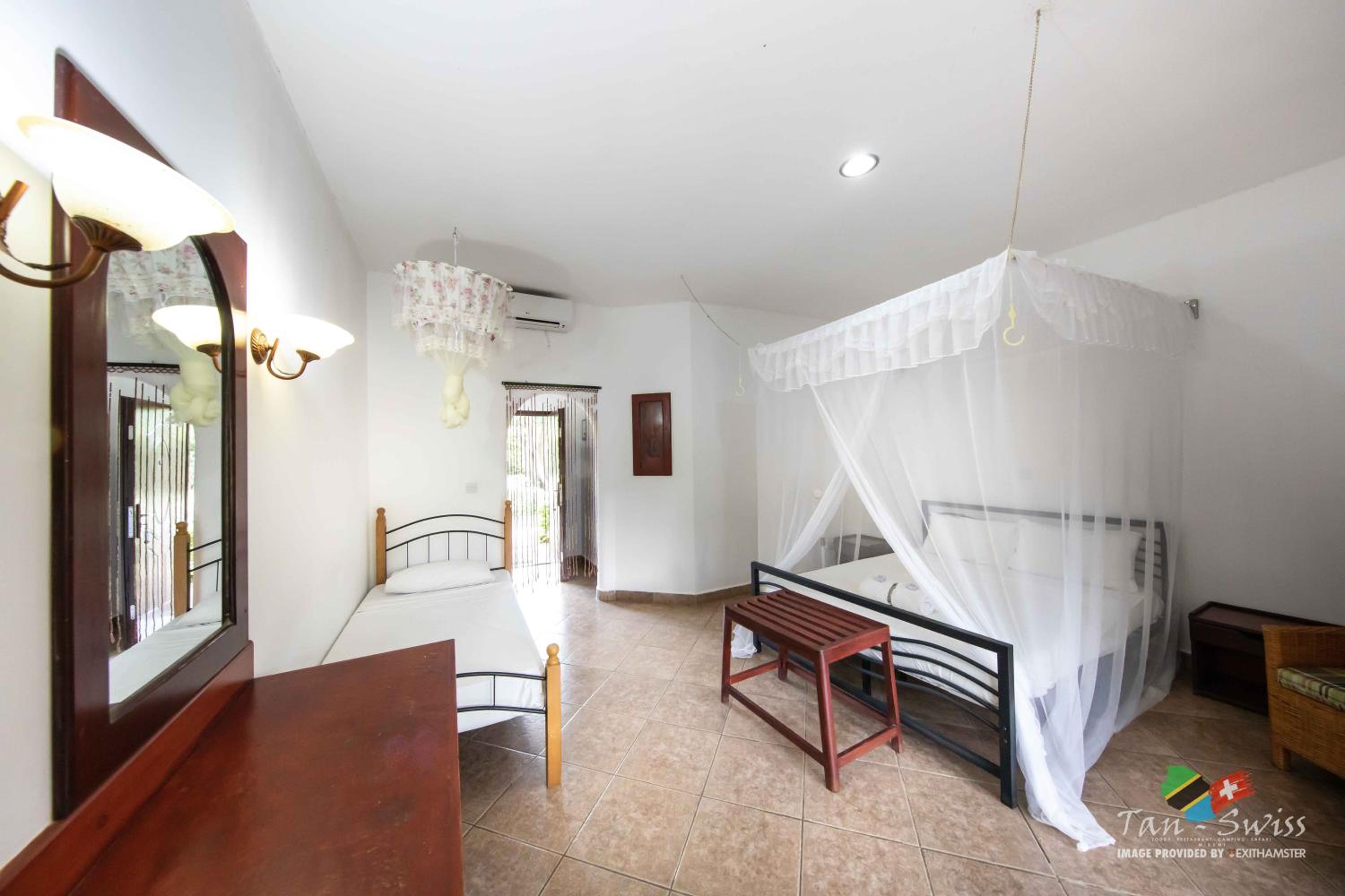 Double Room - Photo 2