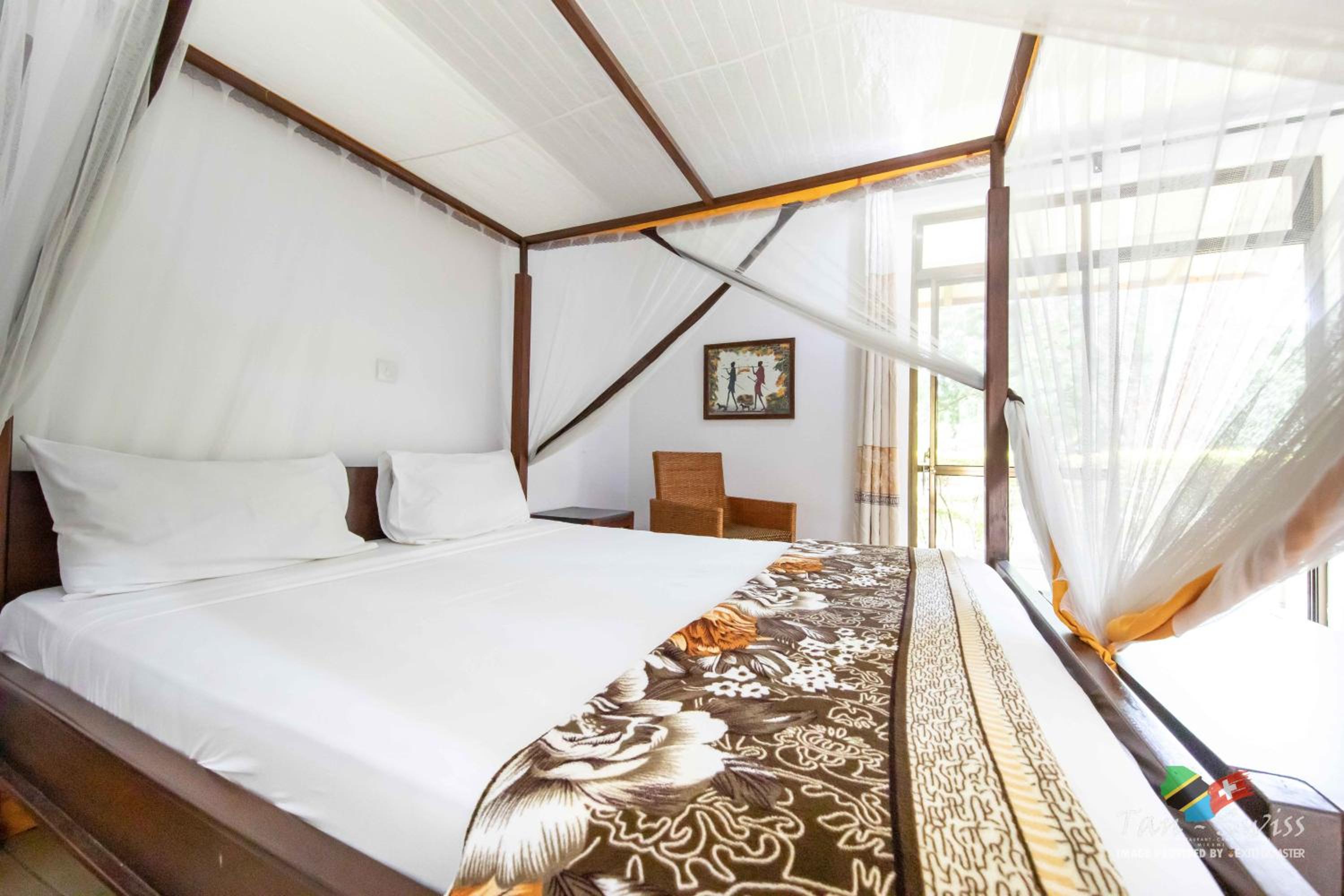 Double Room - Photo 10