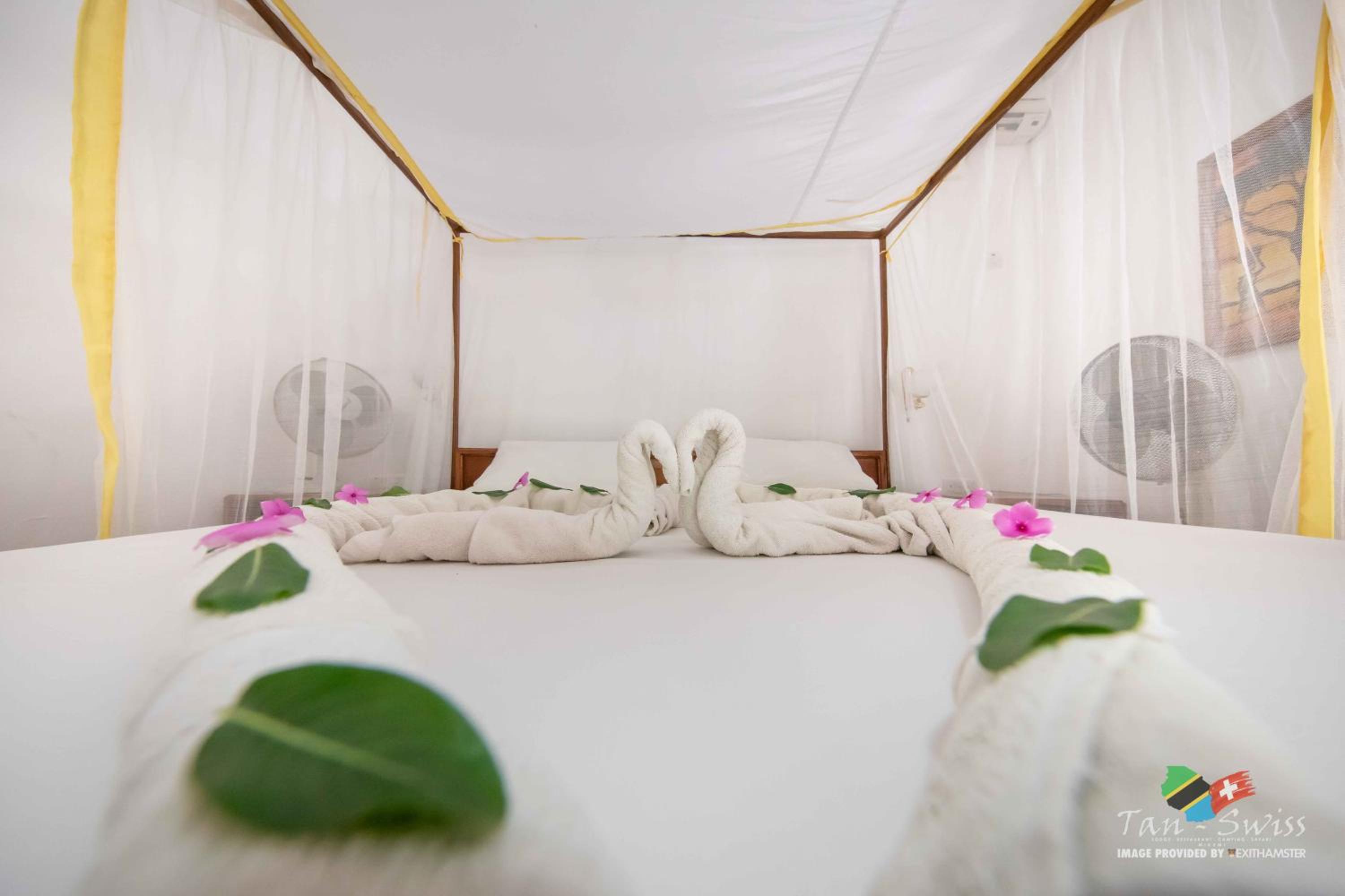 Double Room - Photo 8