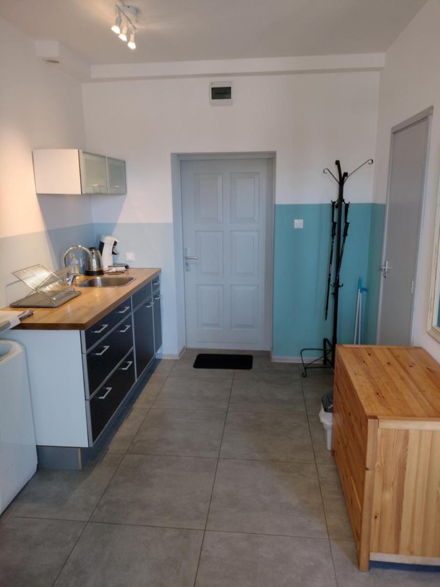 Studio Apartment photo 1