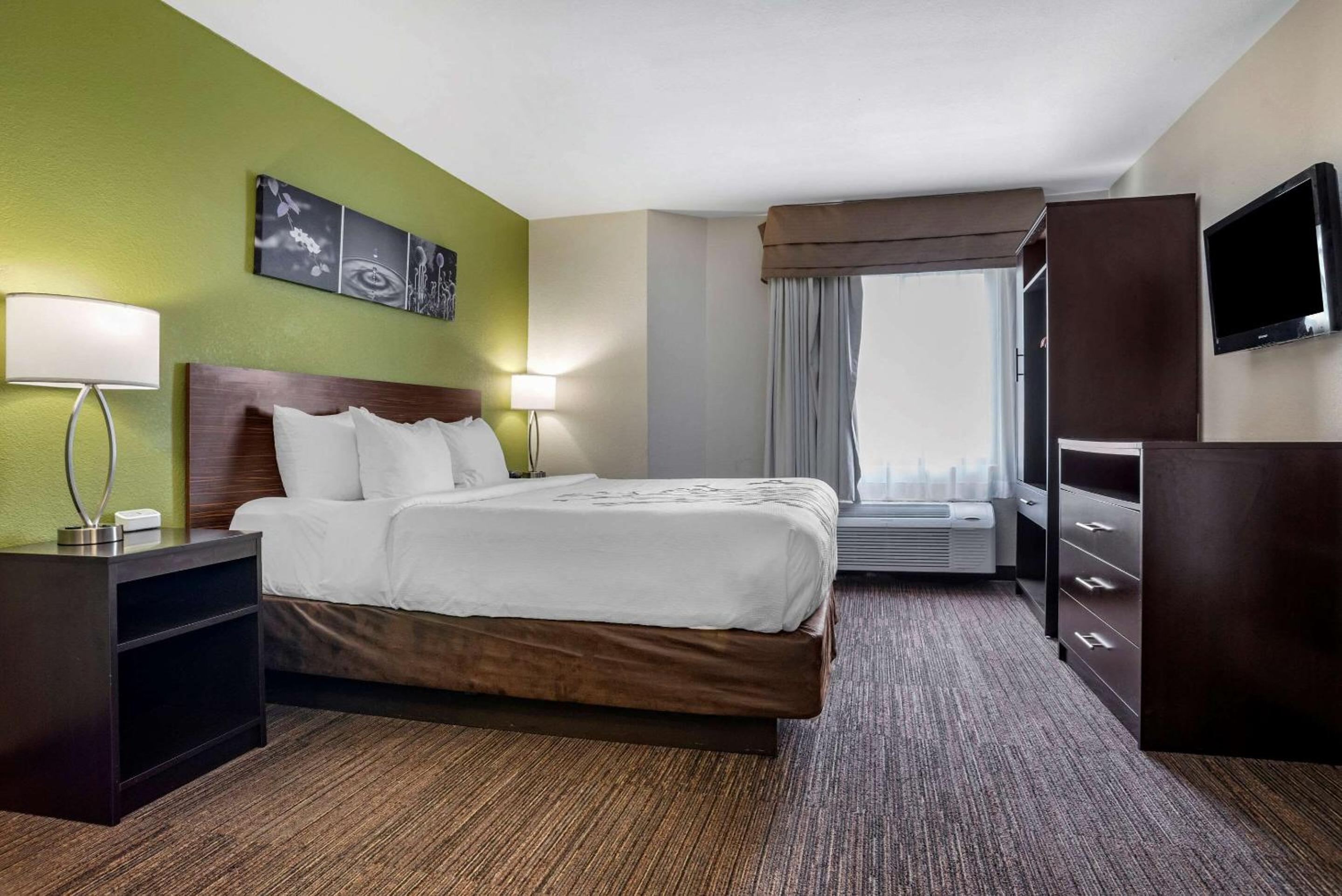 King Room - Non-Smoking
