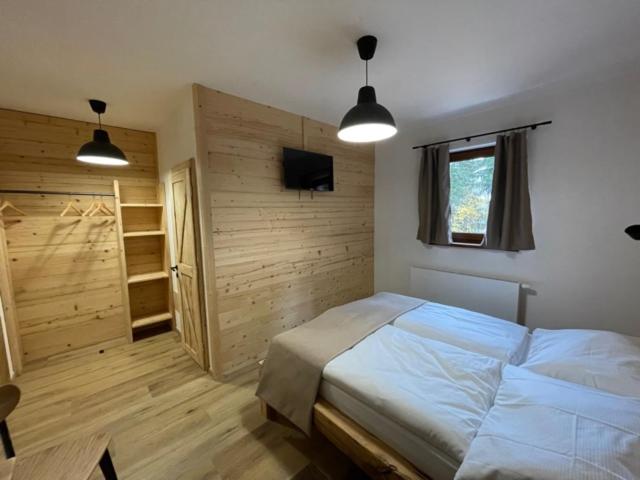 Deluxe Double or Twin Room - Photo 18