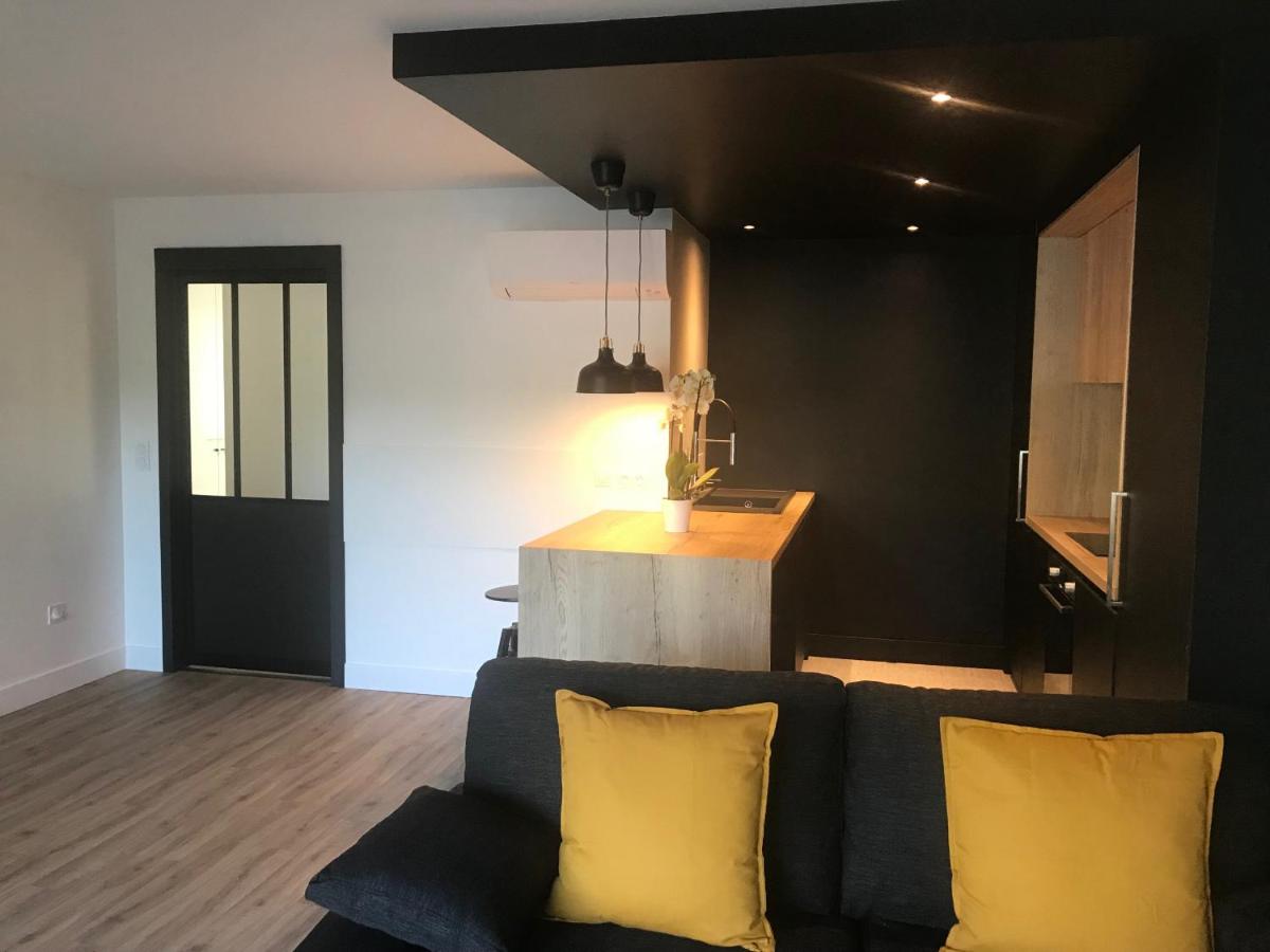 Apartment with Lake View