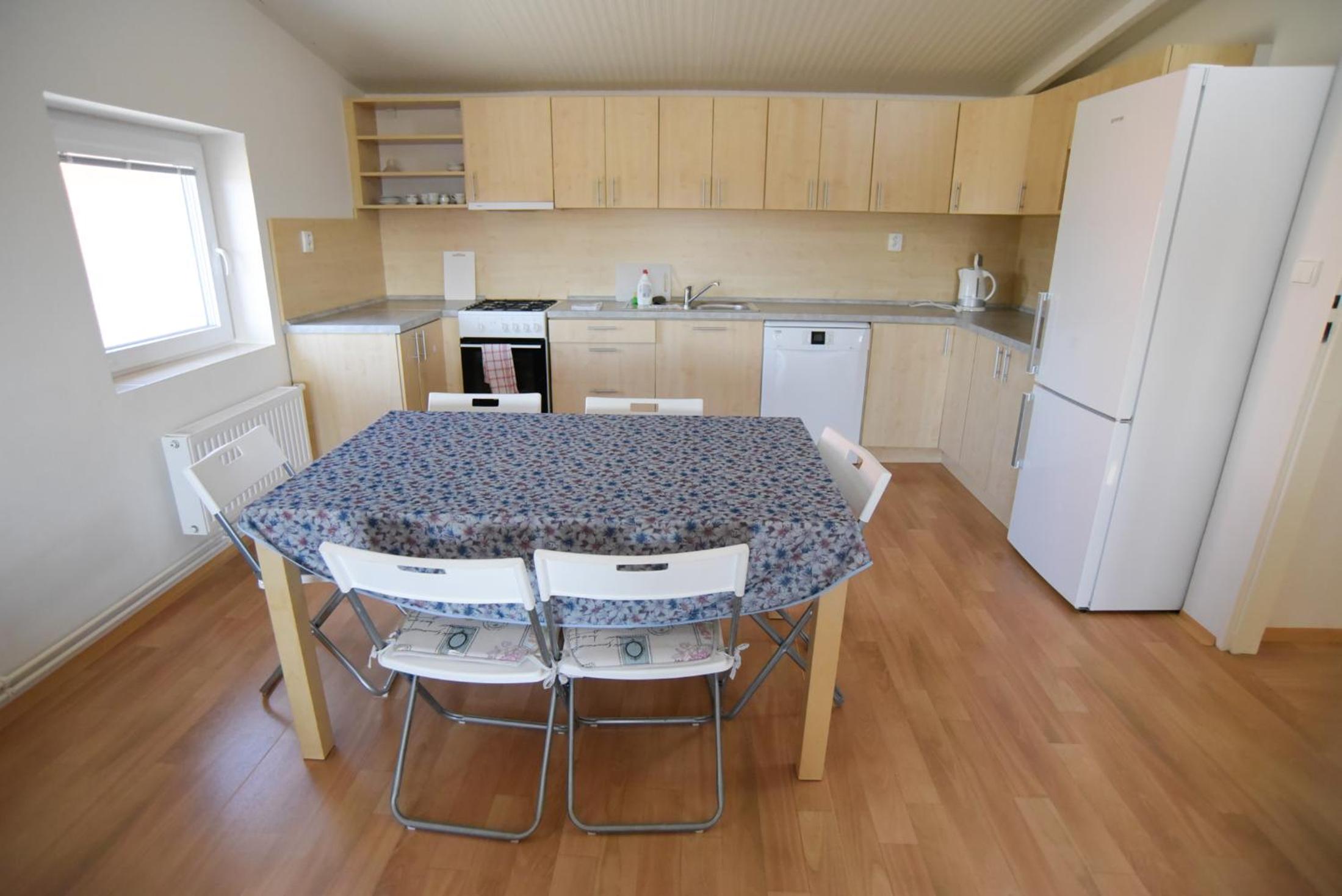 Three-Bedroom Apartment - Photo 28