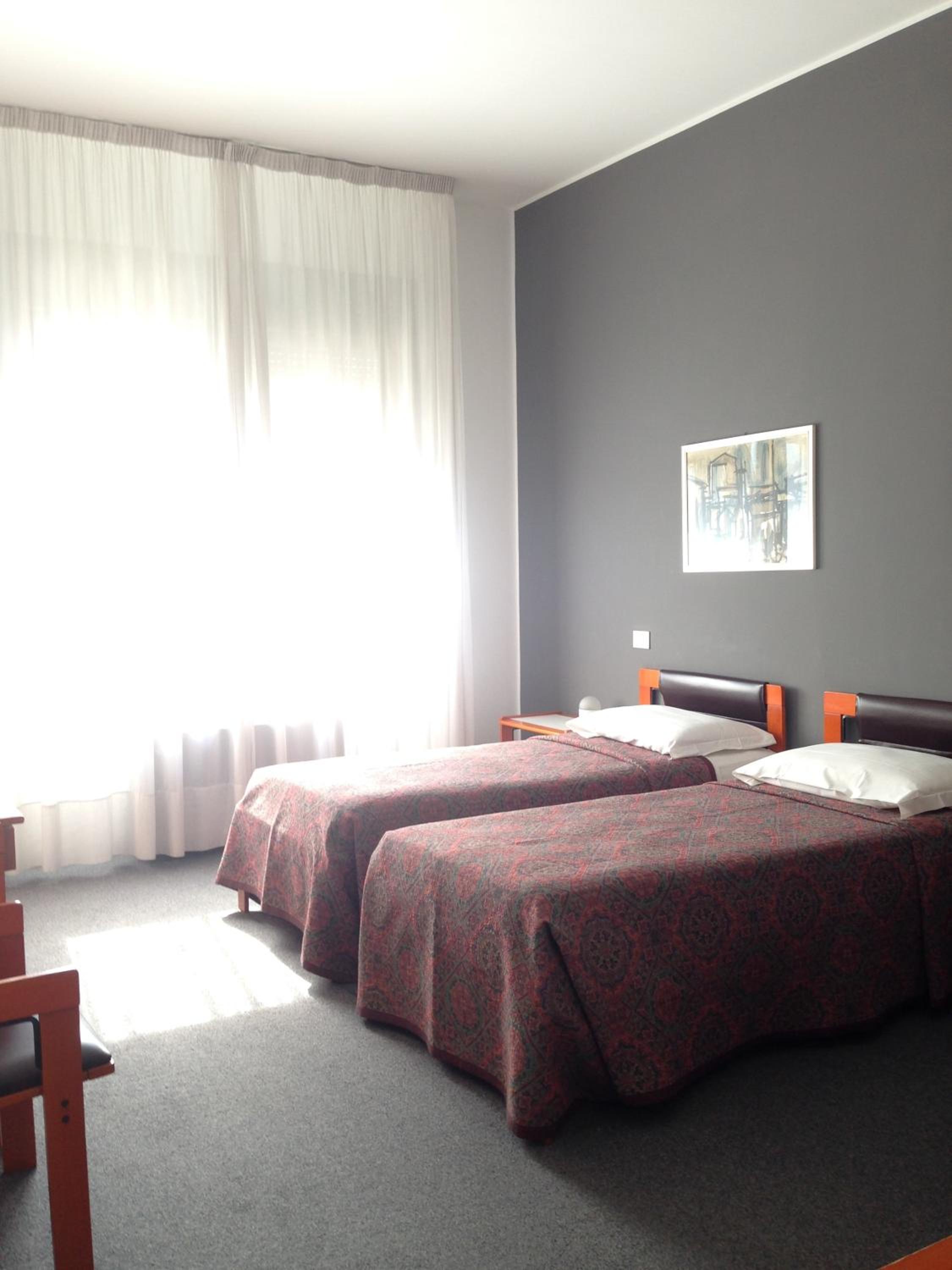 Double or Twin Room - Photo 1