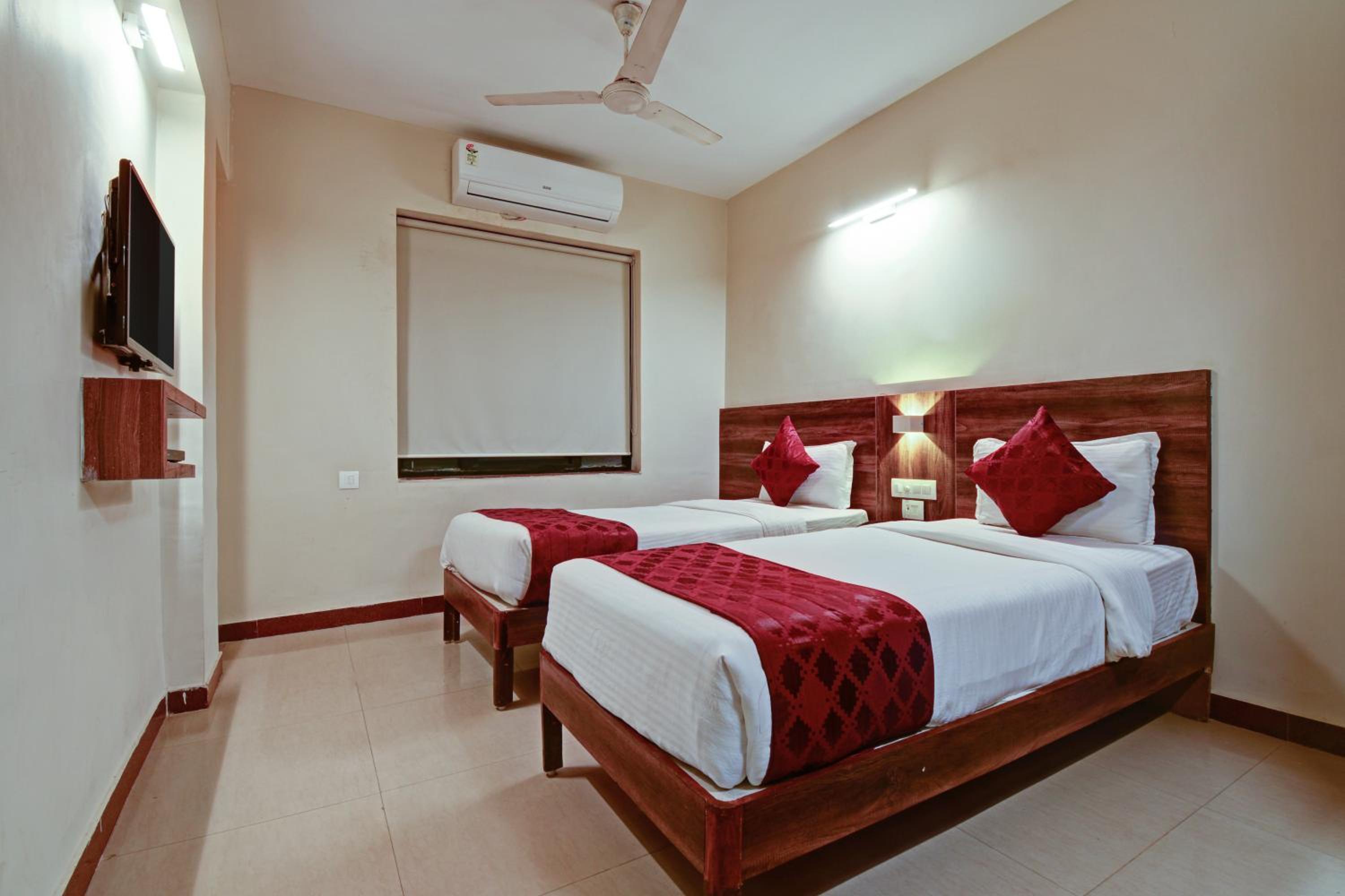 Deluxe Twin Room - Photo 3