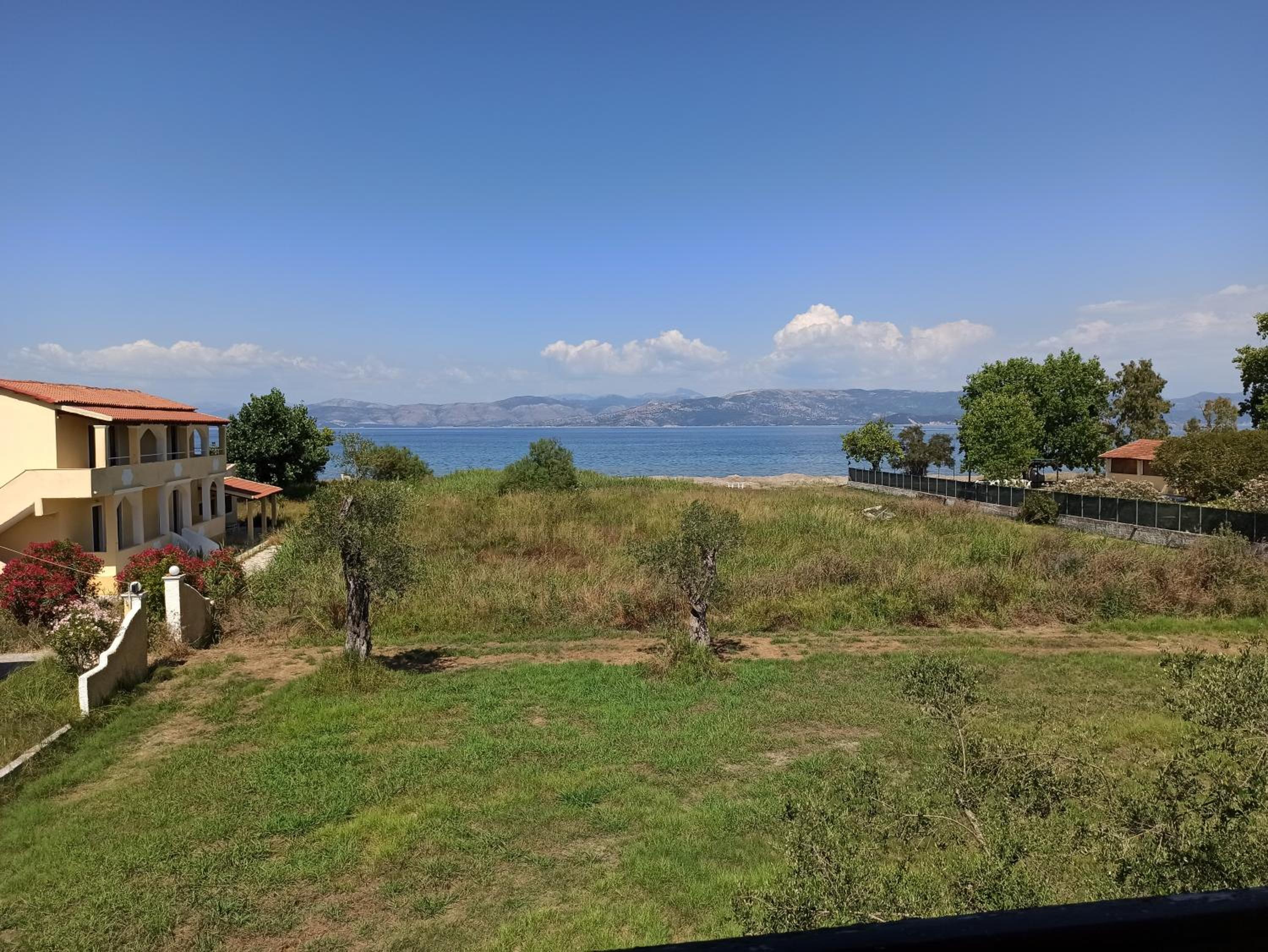 Apartment with Sea View - Photo 33