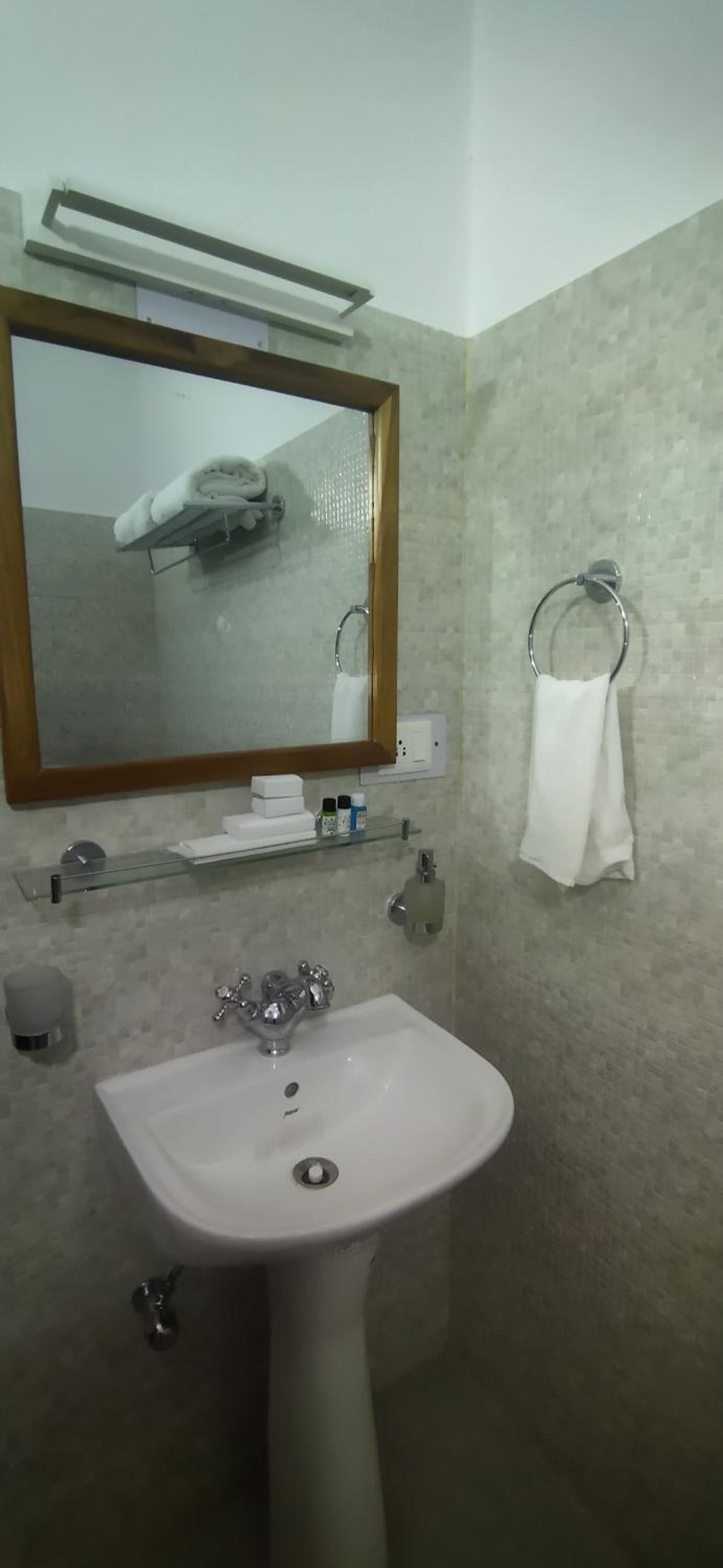 Standard Twin Room photo 2