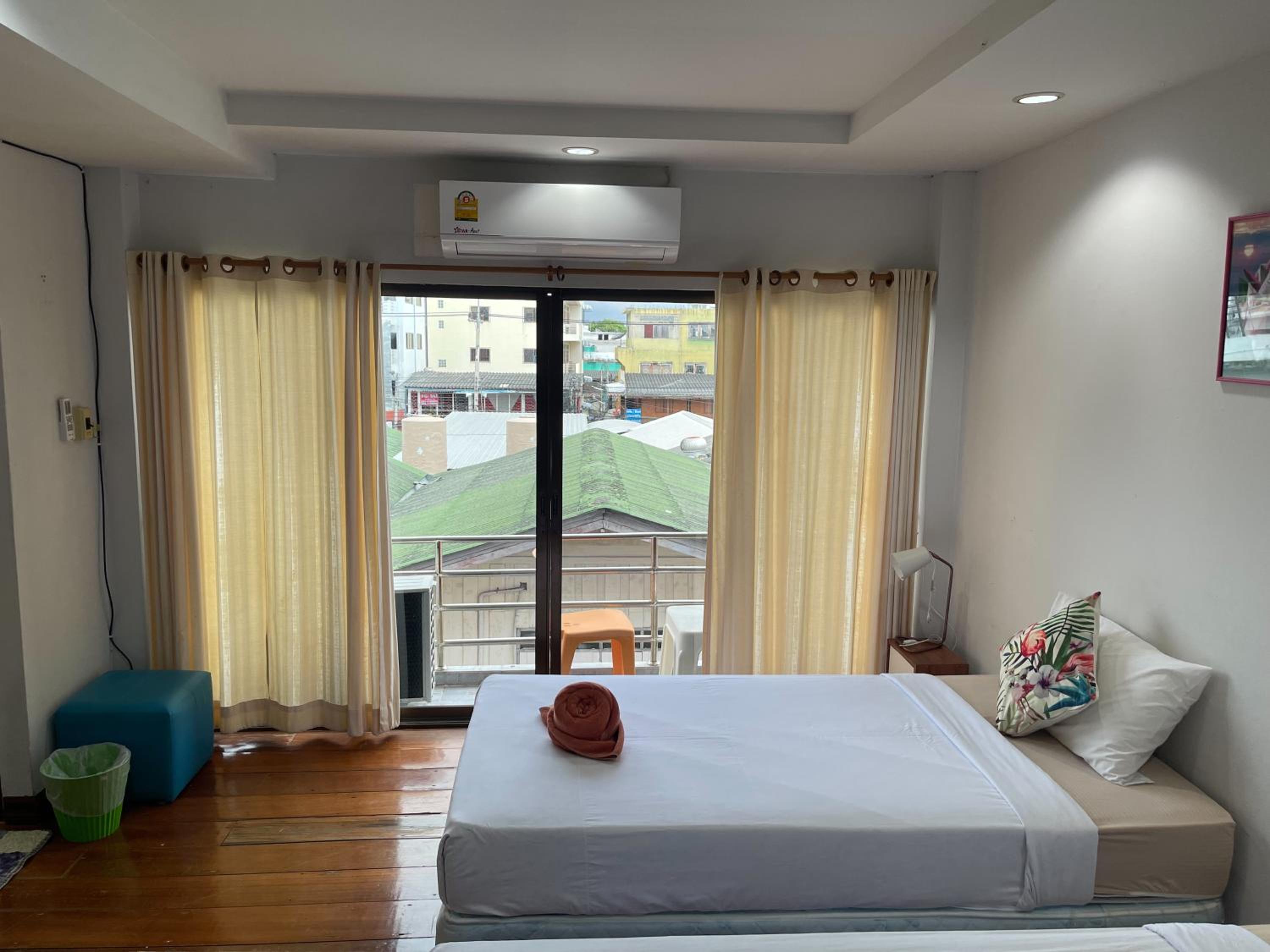 Quadruple Room with Terrace photo 3
