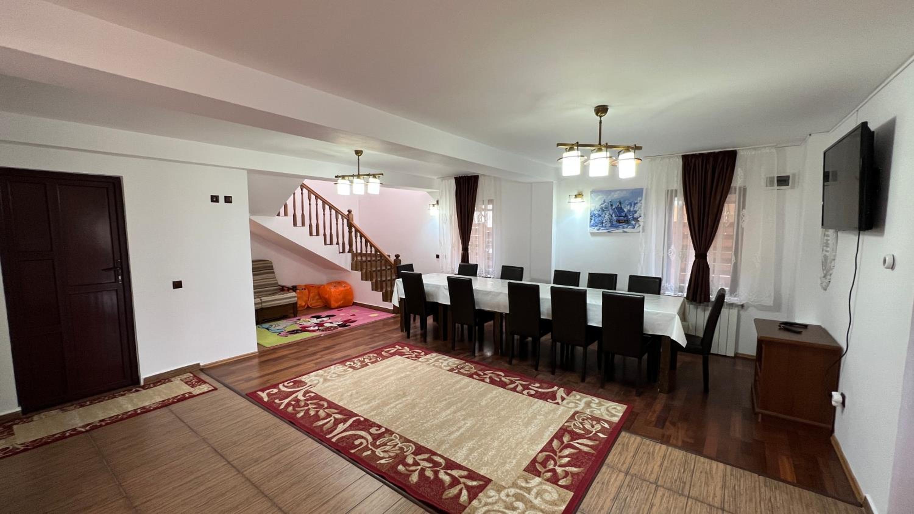 Villa photo 2