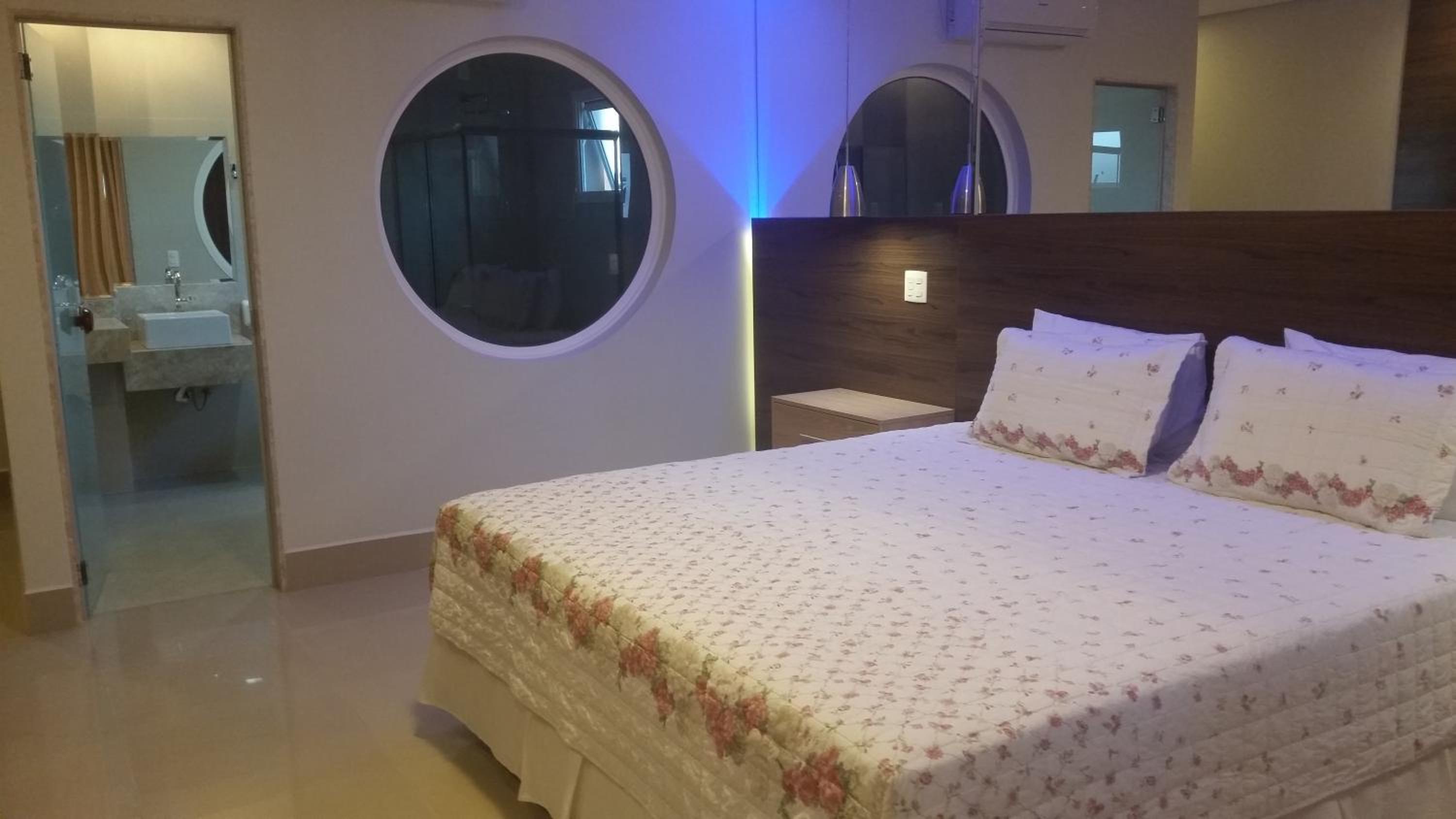 King Room with Spa Bath photo 2