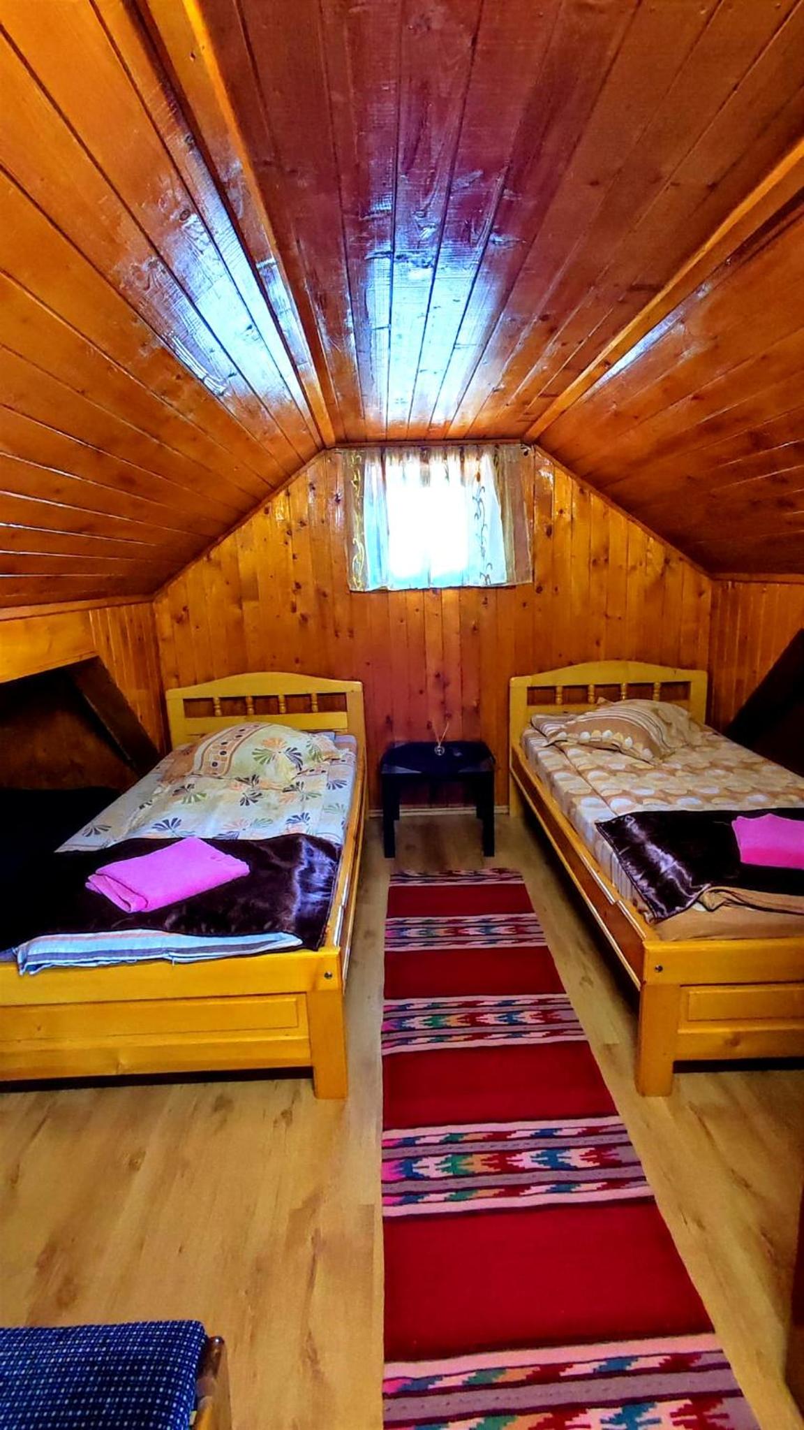 Twin Room with Shared Bathroom photo 2