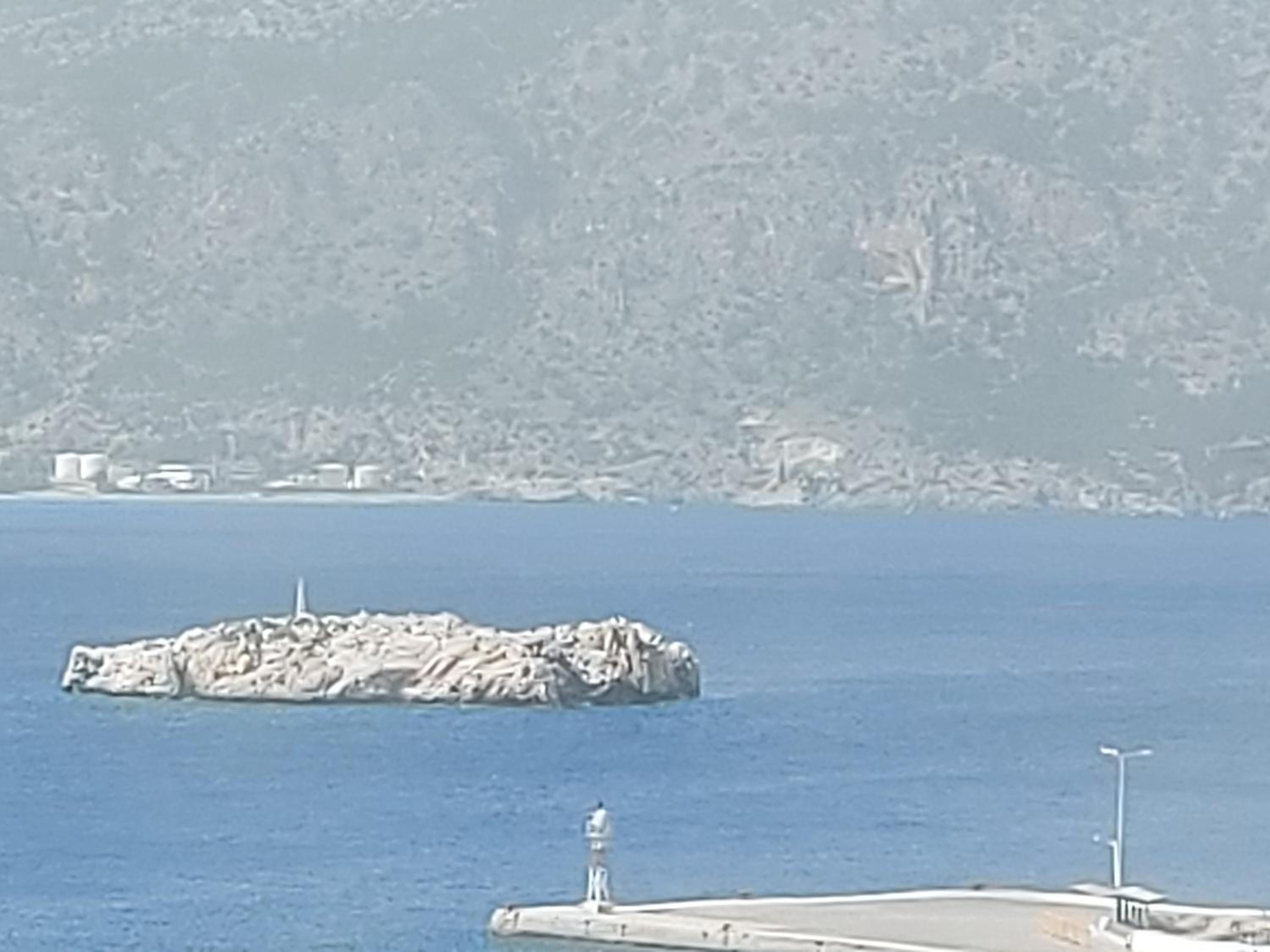 Double or Twin Room with Partial Sea View photo 3