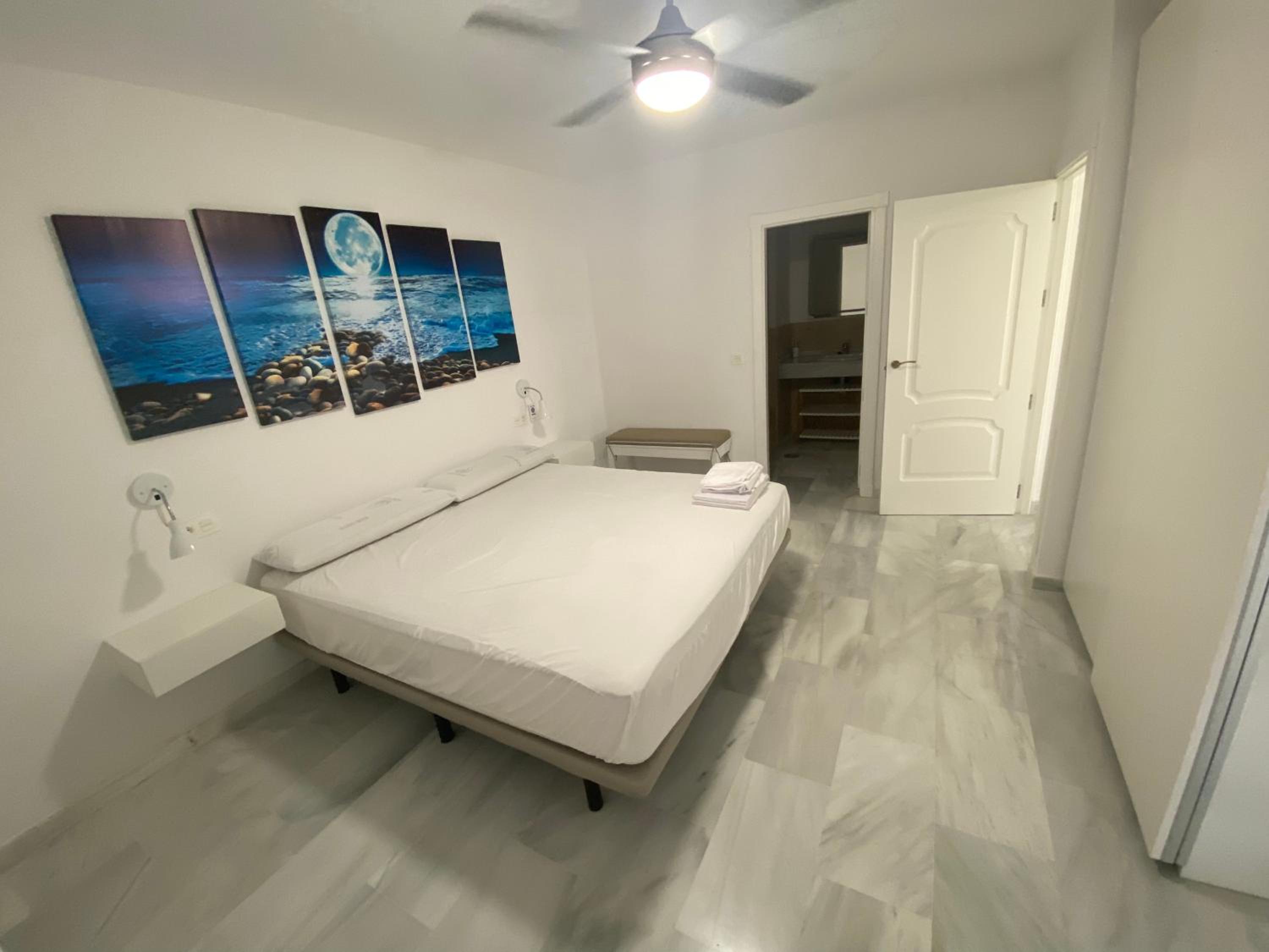 Three-Bedroom Apartment photo 2