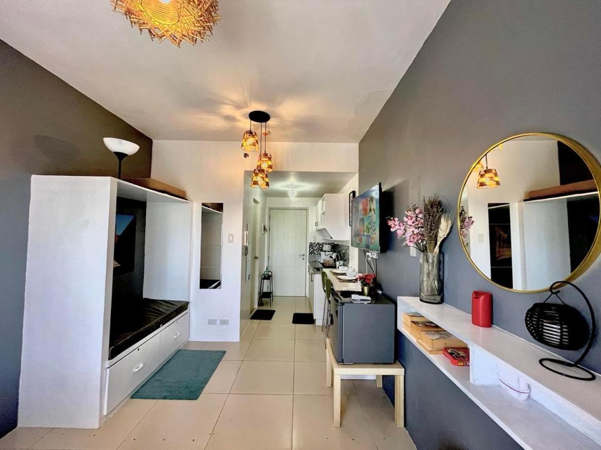 One-Bedroom Apartment - Photo 5