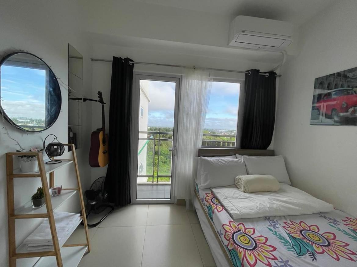 One-Bedroom Apartment - Photo 4