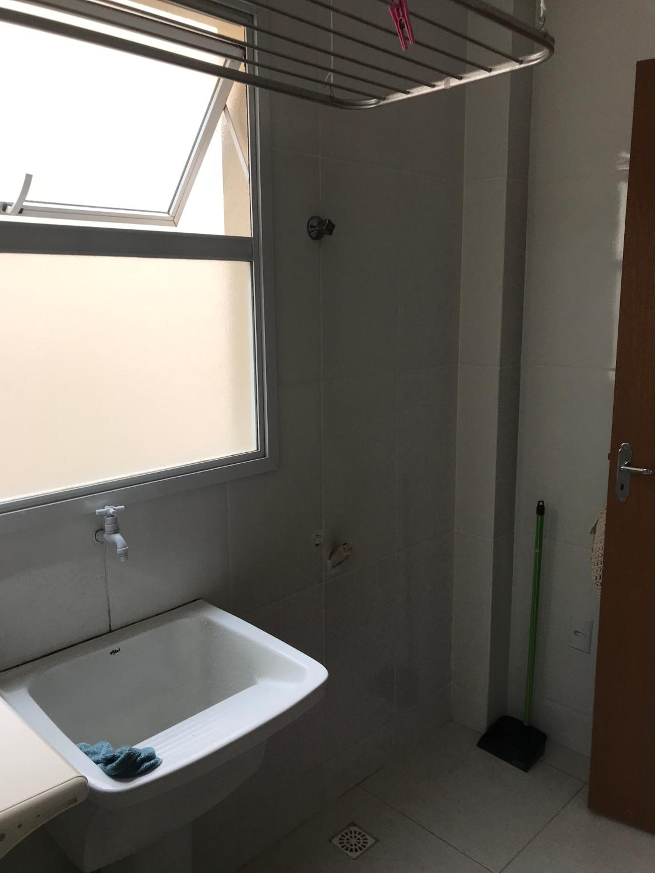 Three-Bedroom Apartment - Photo 25