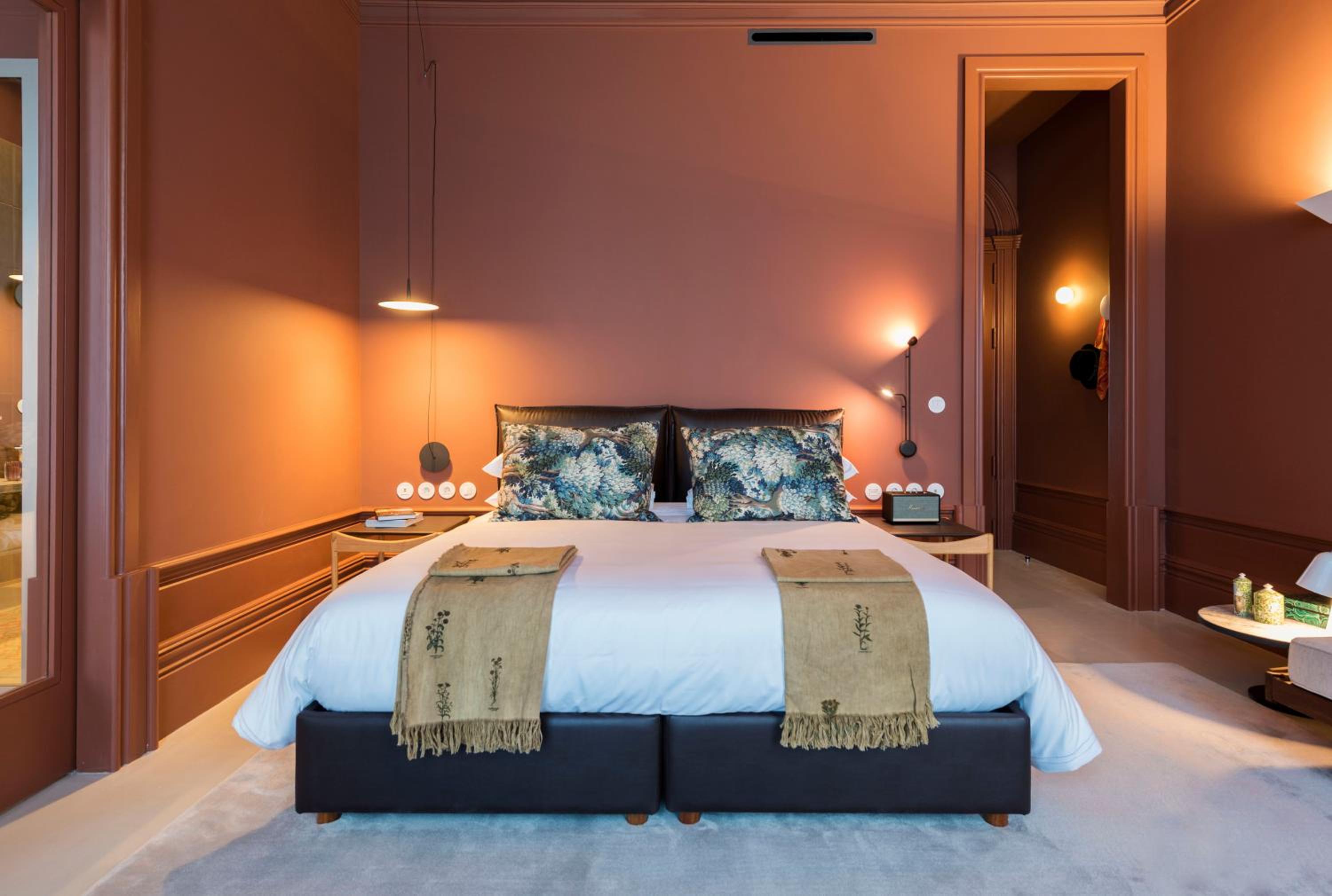 Suite - Photo 5