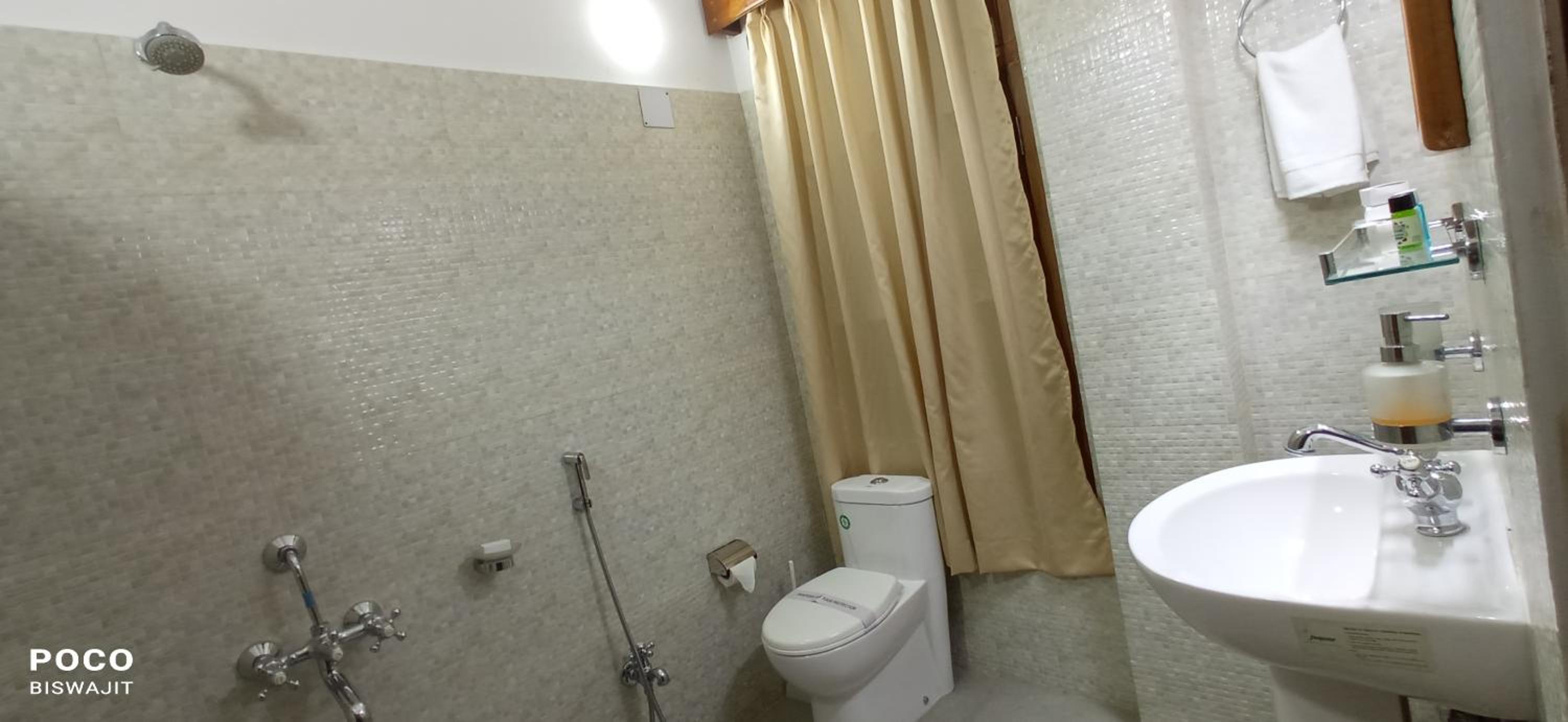 Standard Twin Room photo 3