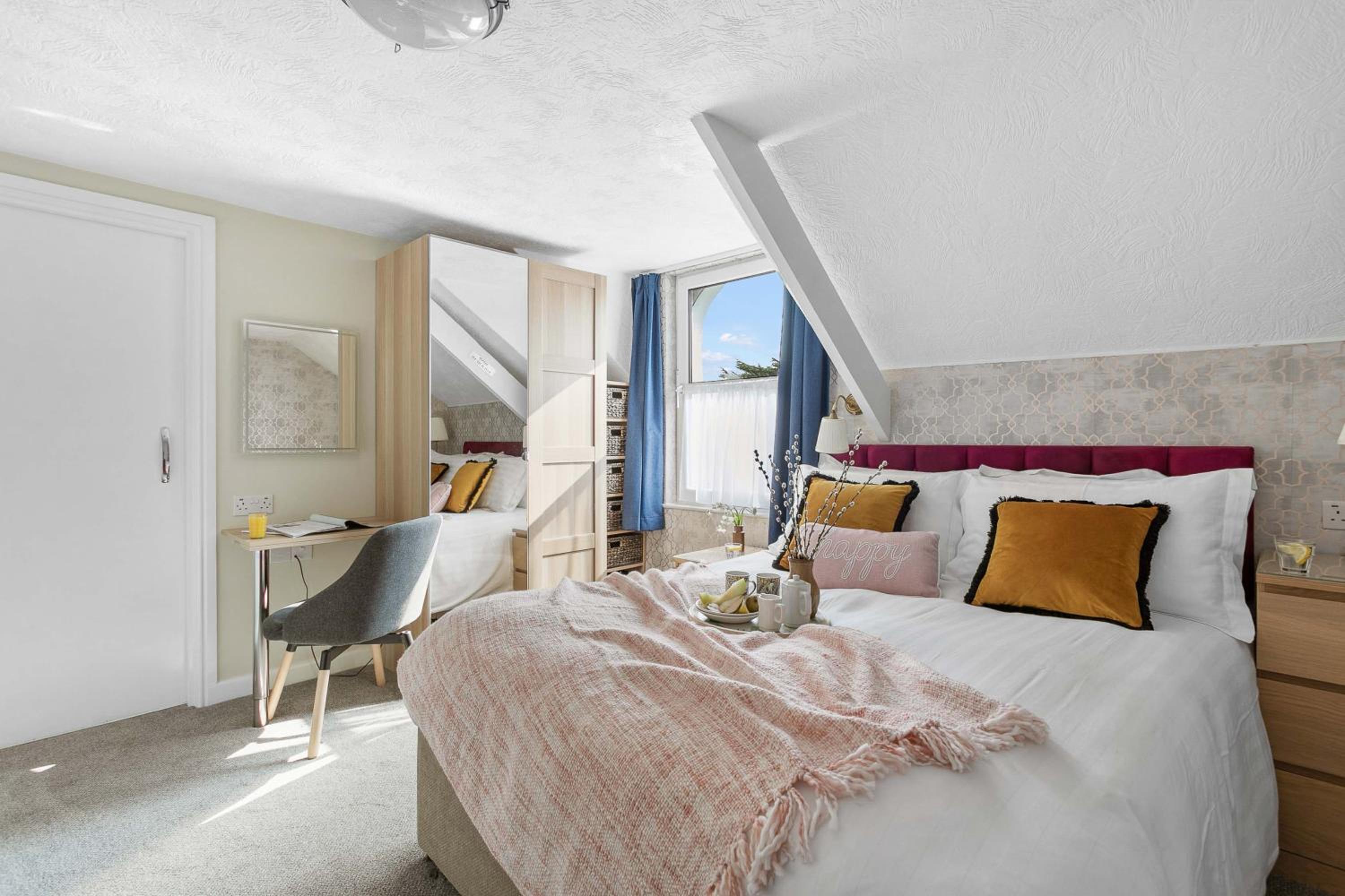 Deluxe King Room photo 3