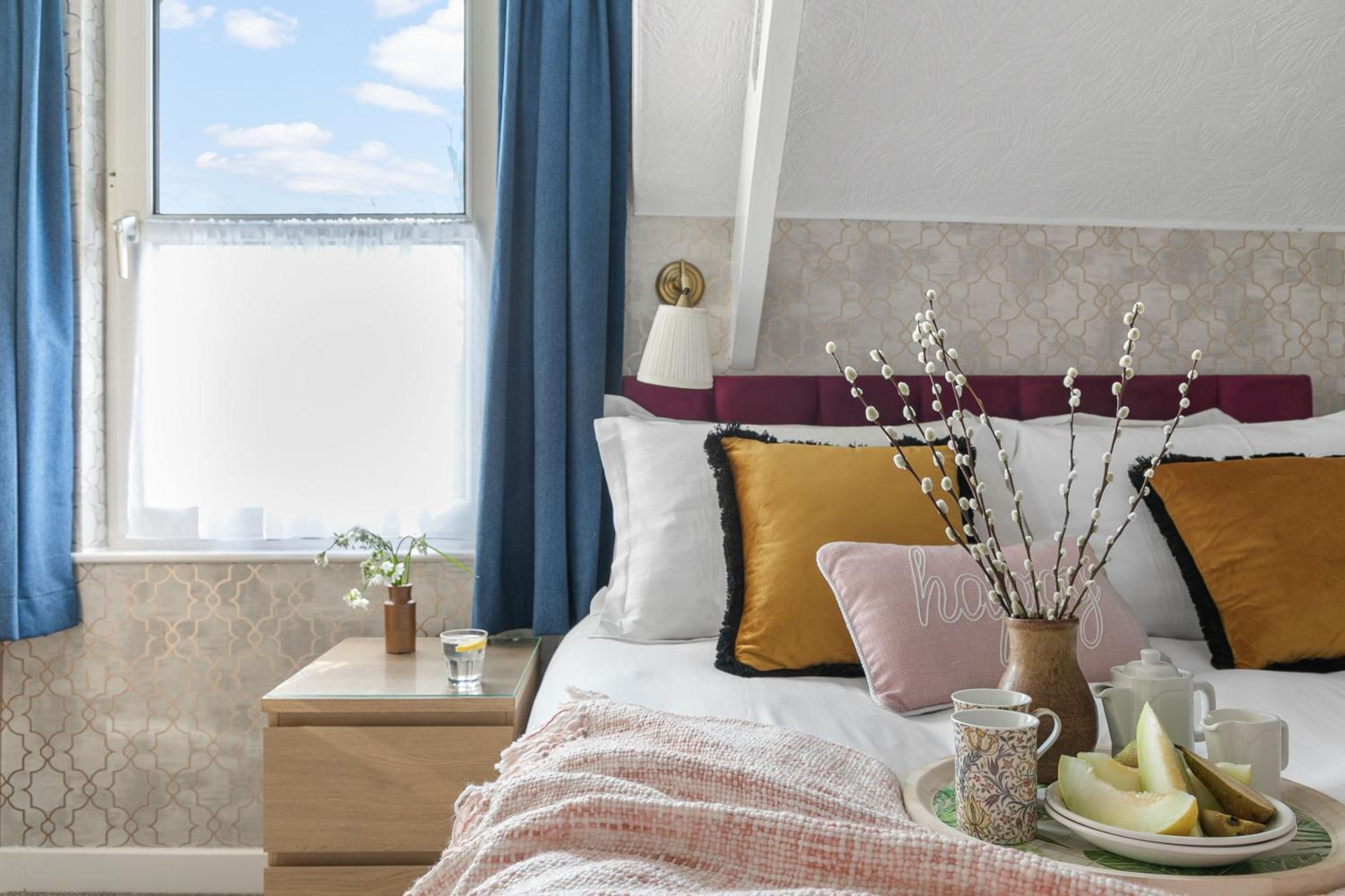 Deluxe King Room photo 2