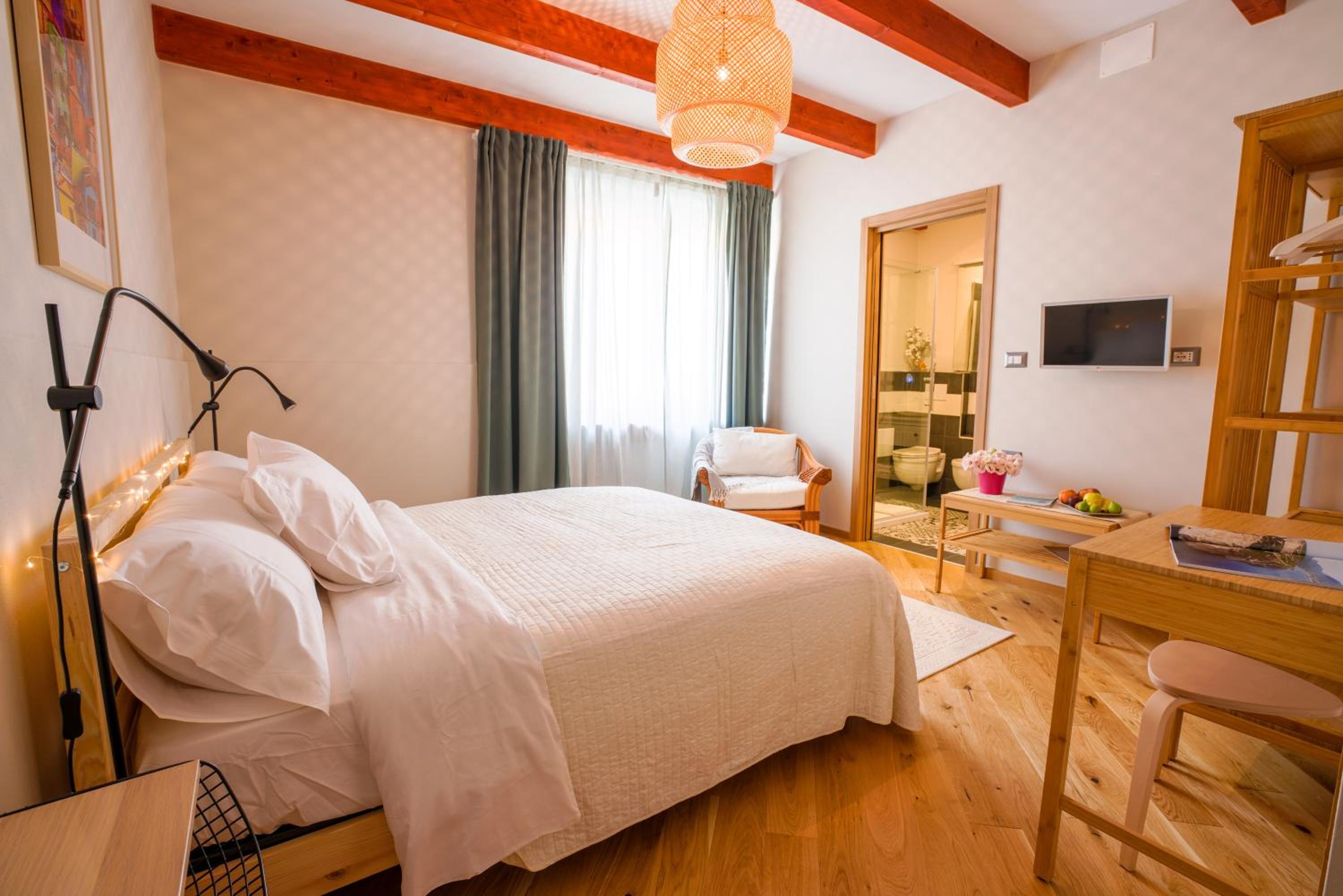 Double Room with Private Bathroom