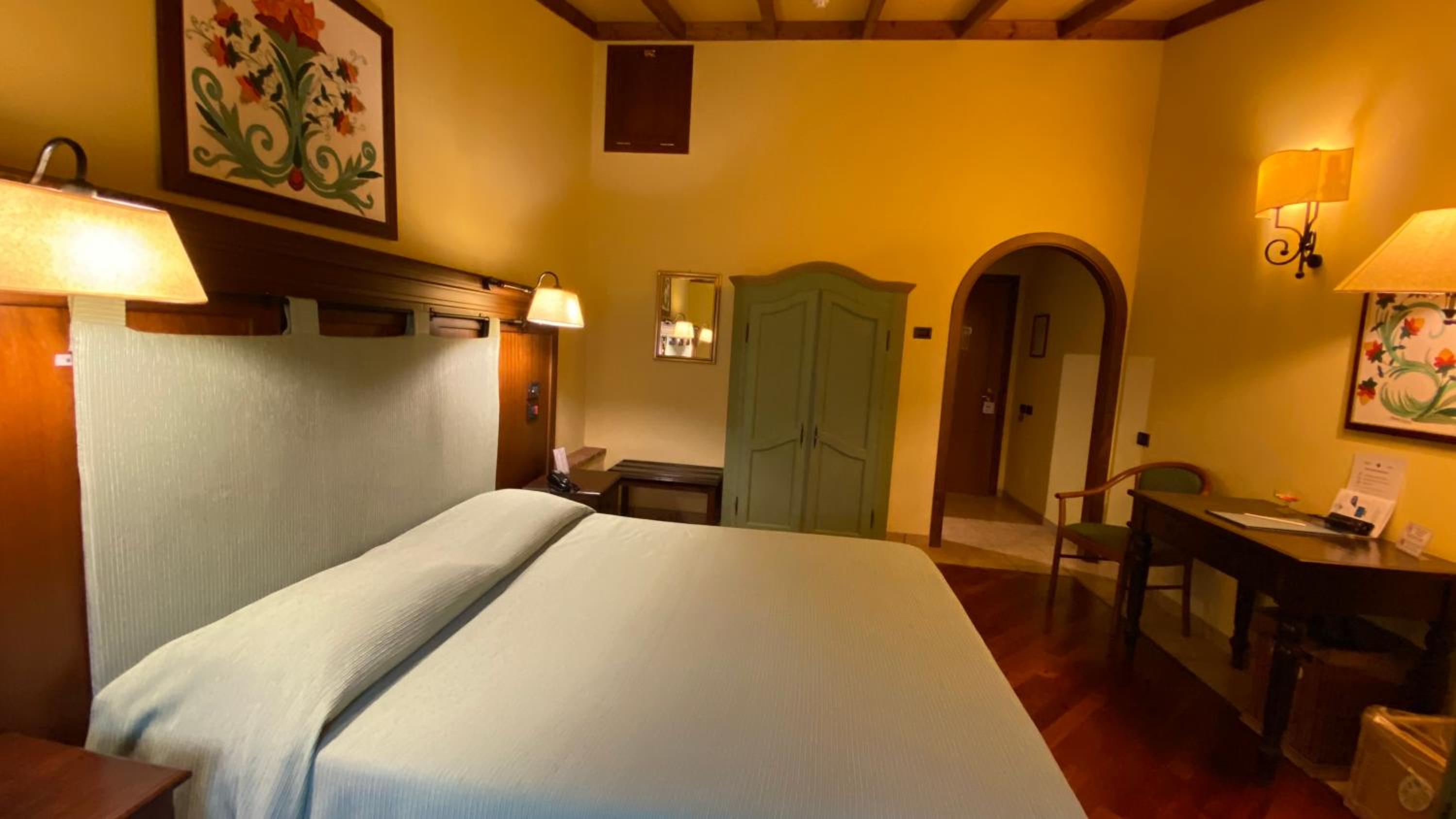 Small Double Room - Photo 4