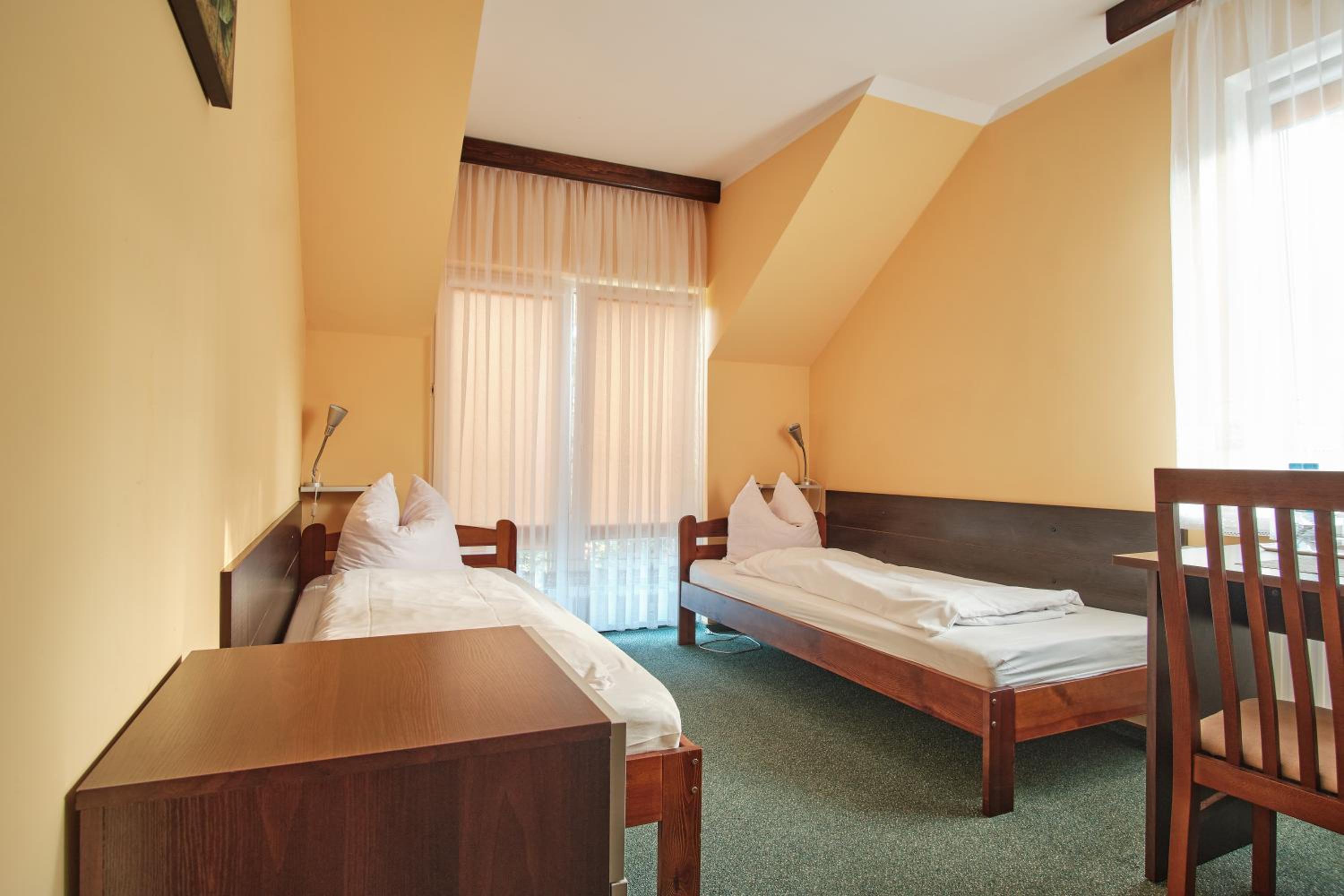 Double or Twin Room - Photo 18