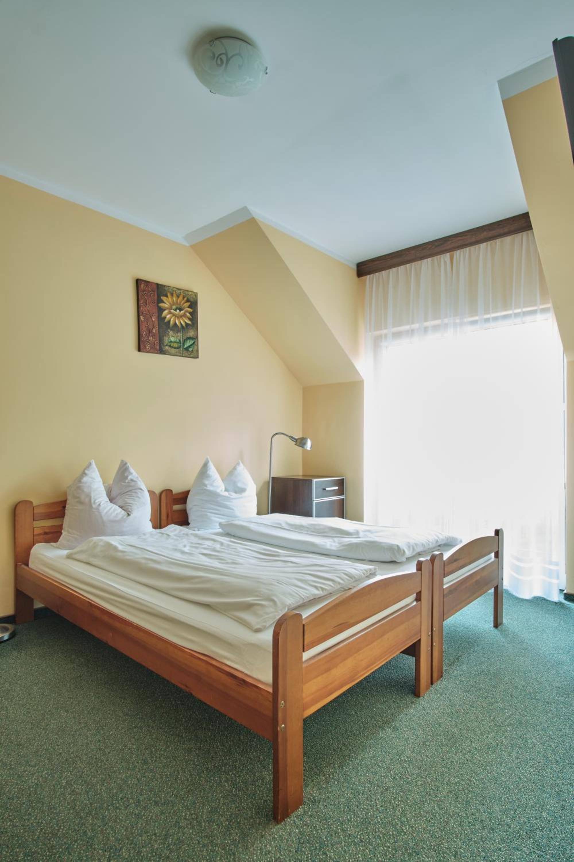Double or Twin Room - Photo 23