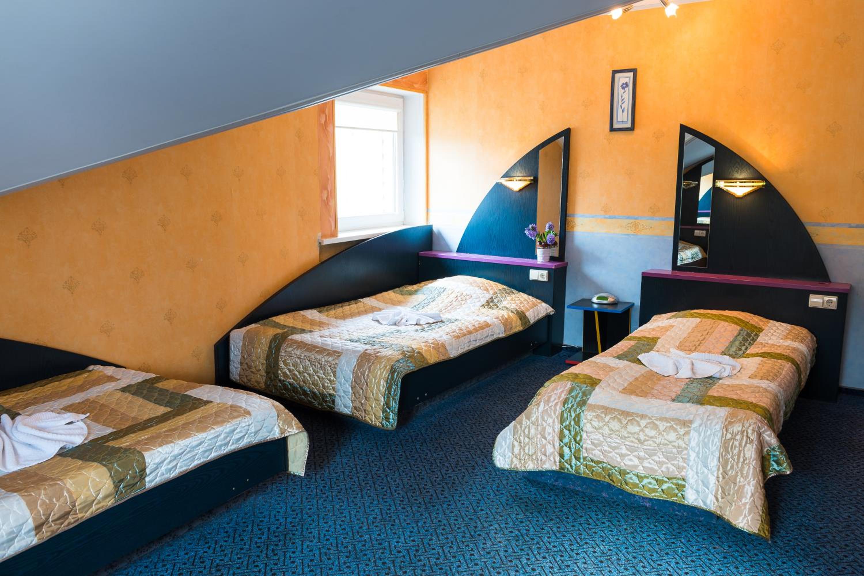 Triple Room